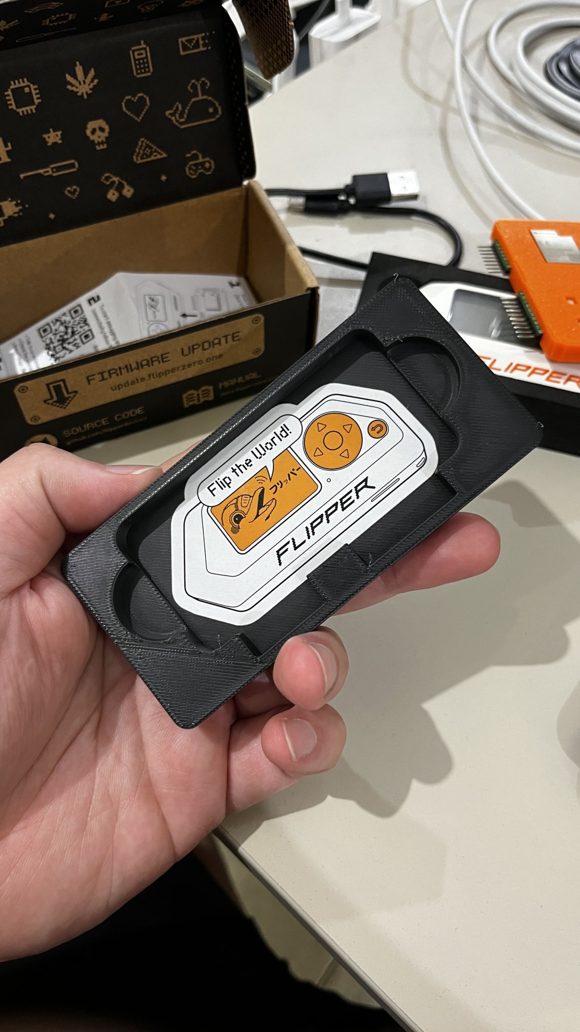 Giá đỡ Wifi Devboard Flipper Zero cho hộp giấy nguyên bản