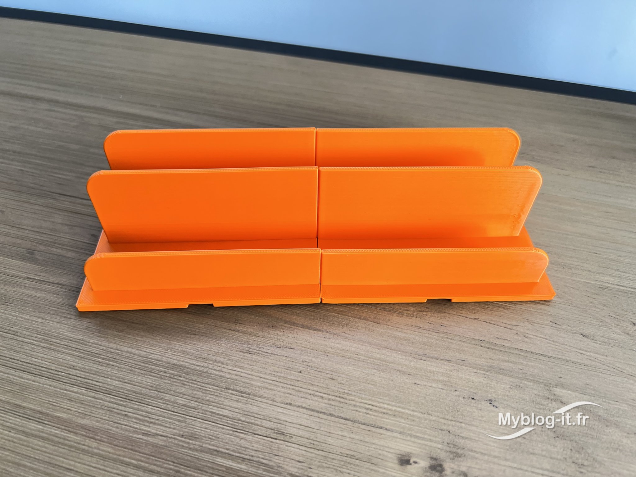 Tổ chức bàn làm việc modul với các mô-đun tùy chỉnh