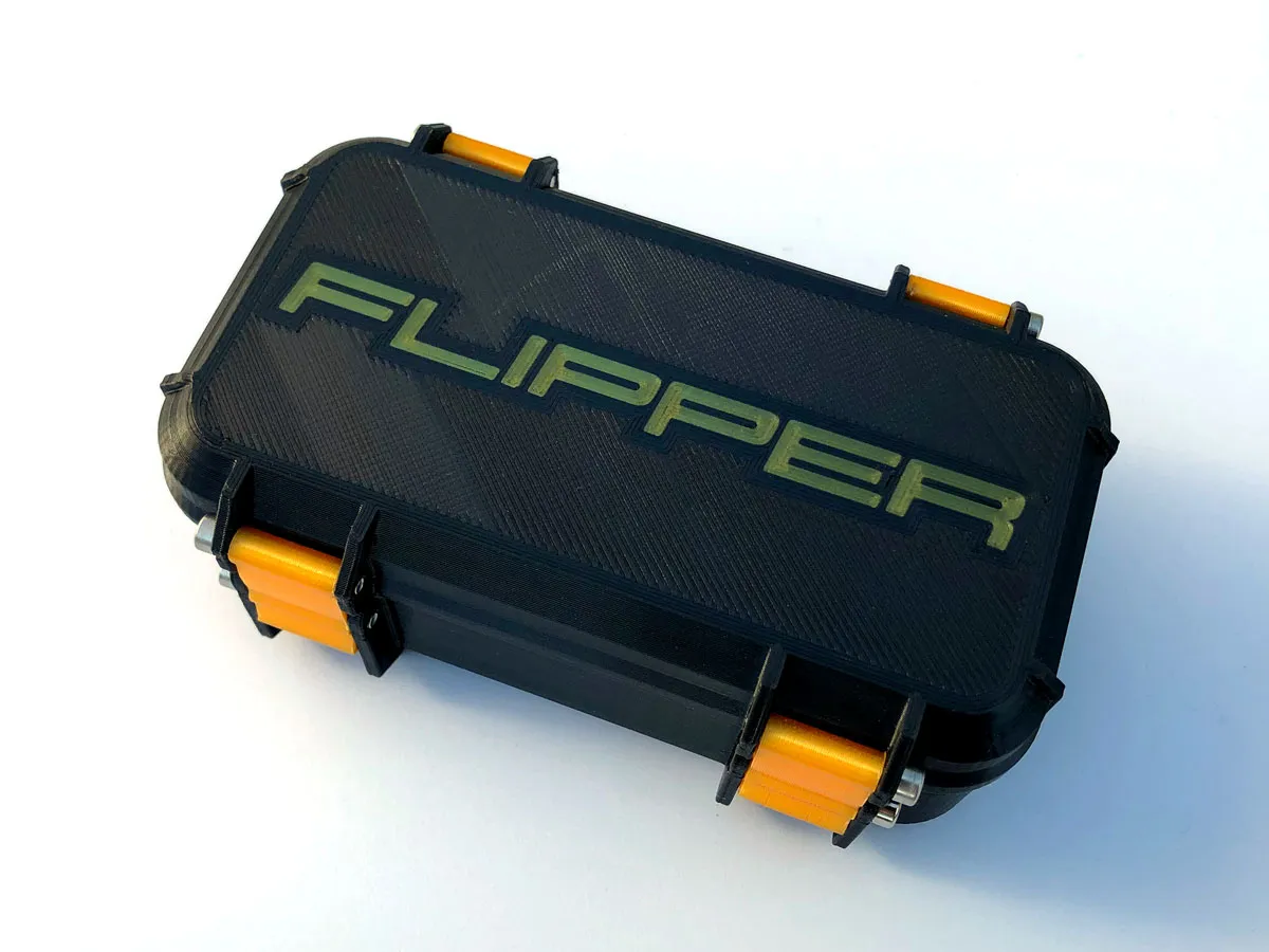 Vỏ bảo vệ Flipper Zero với bản lề cải tiến