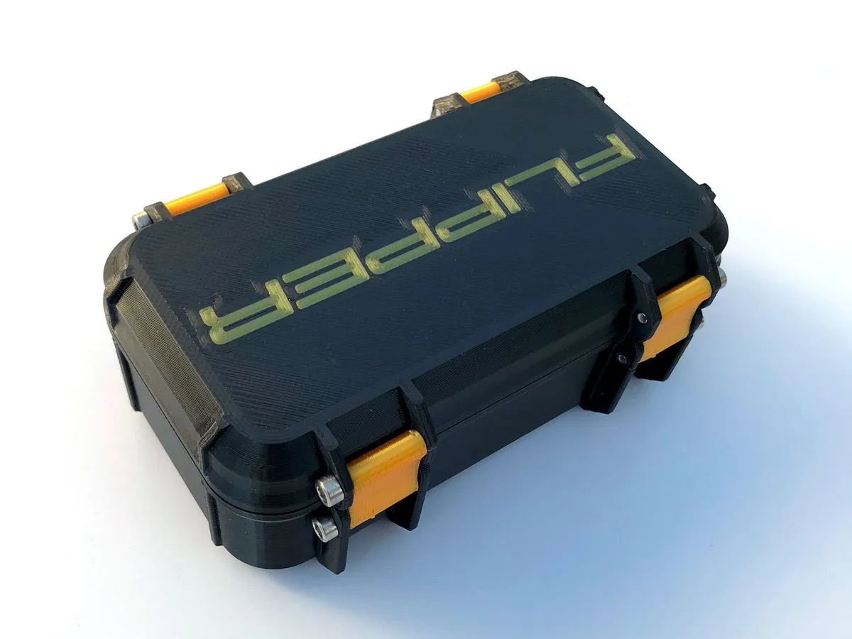 Vỏ bảo vệ Flipper Zero với bản lề cải tiến