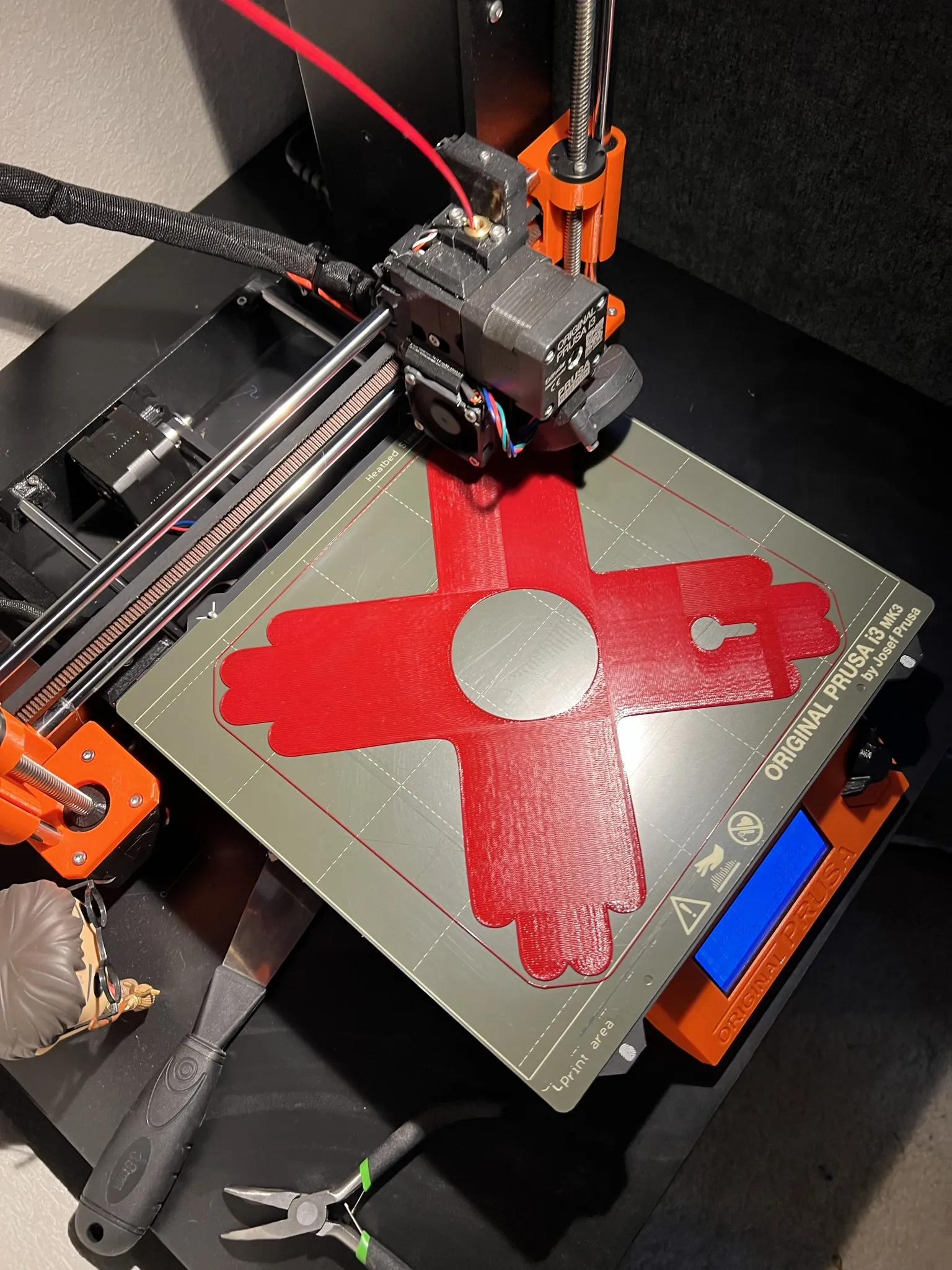 Giá treo tường Zia hai màu dễ thương