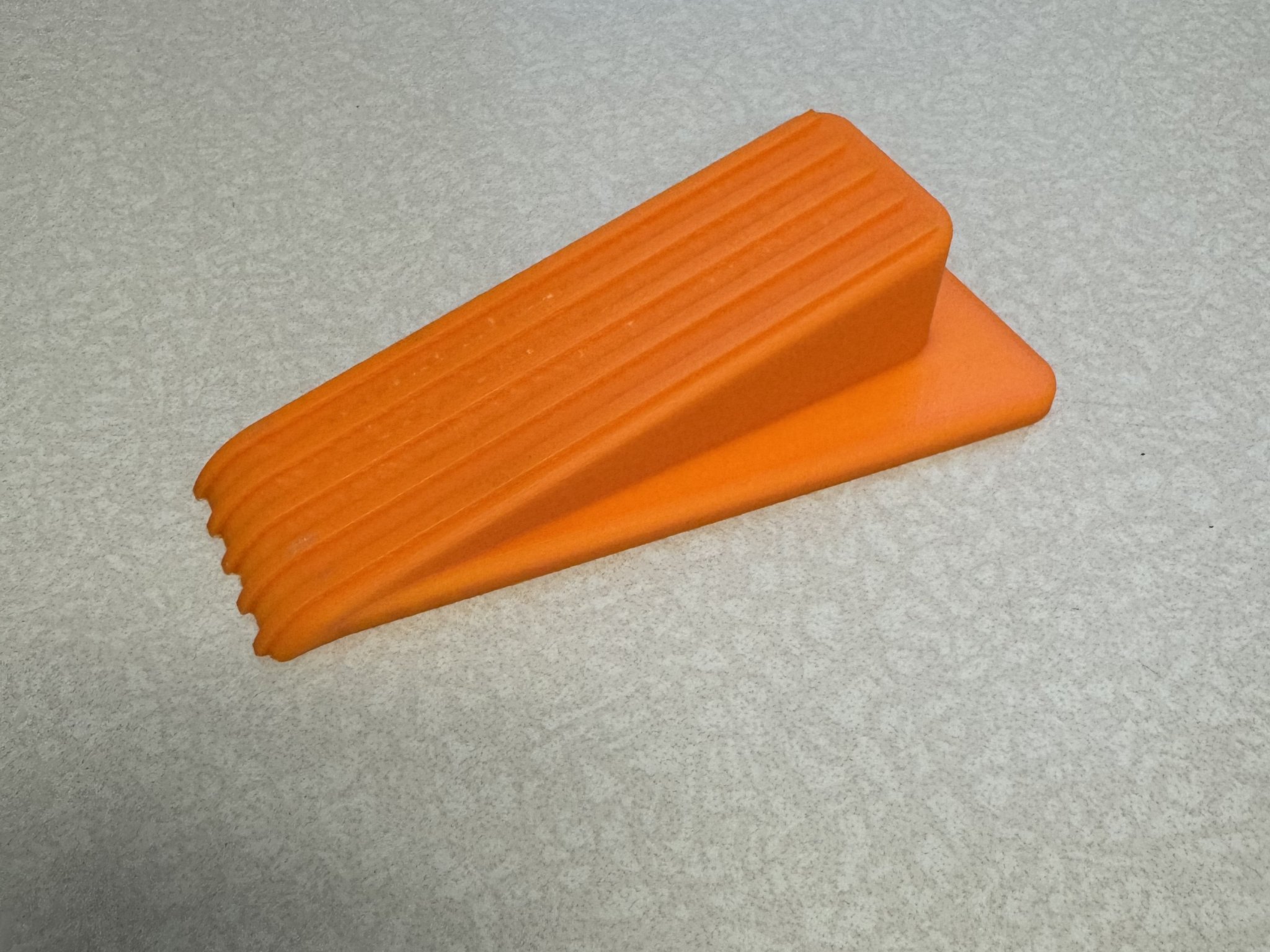 Cái chặn cửa cổ điển cho cửa trong nhà