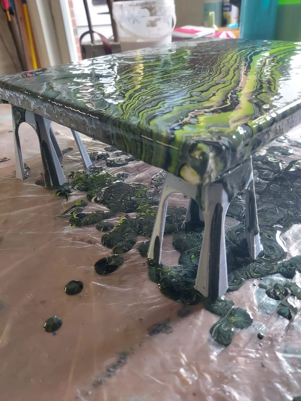 Giá đỡ đổ màu cho canvas với chiều cao điều chỉnh