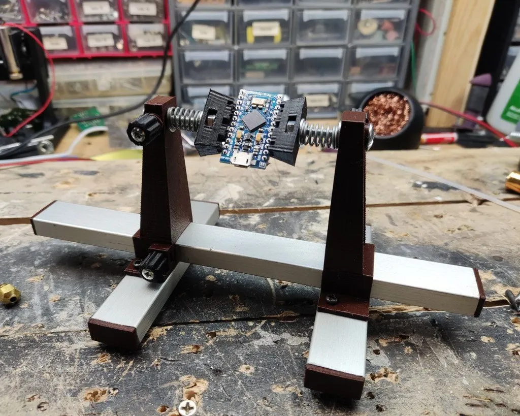 Giá đỡ PCB cho ống nhôm 20x10 mm