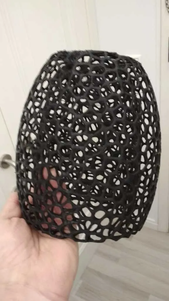 Đèn bàn phong cách Voronoi Trueno