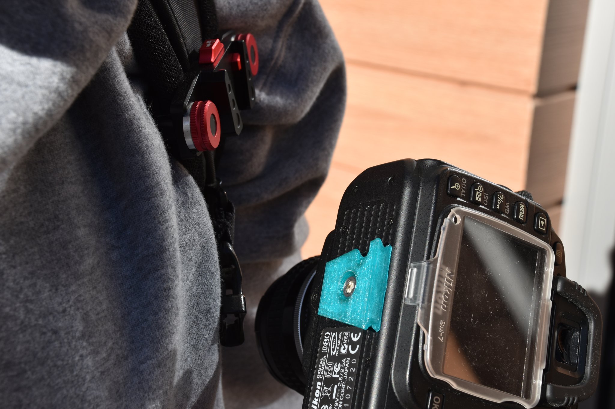 Bảng V-lock cho kẹp ba lô với chức năng thả nhanh