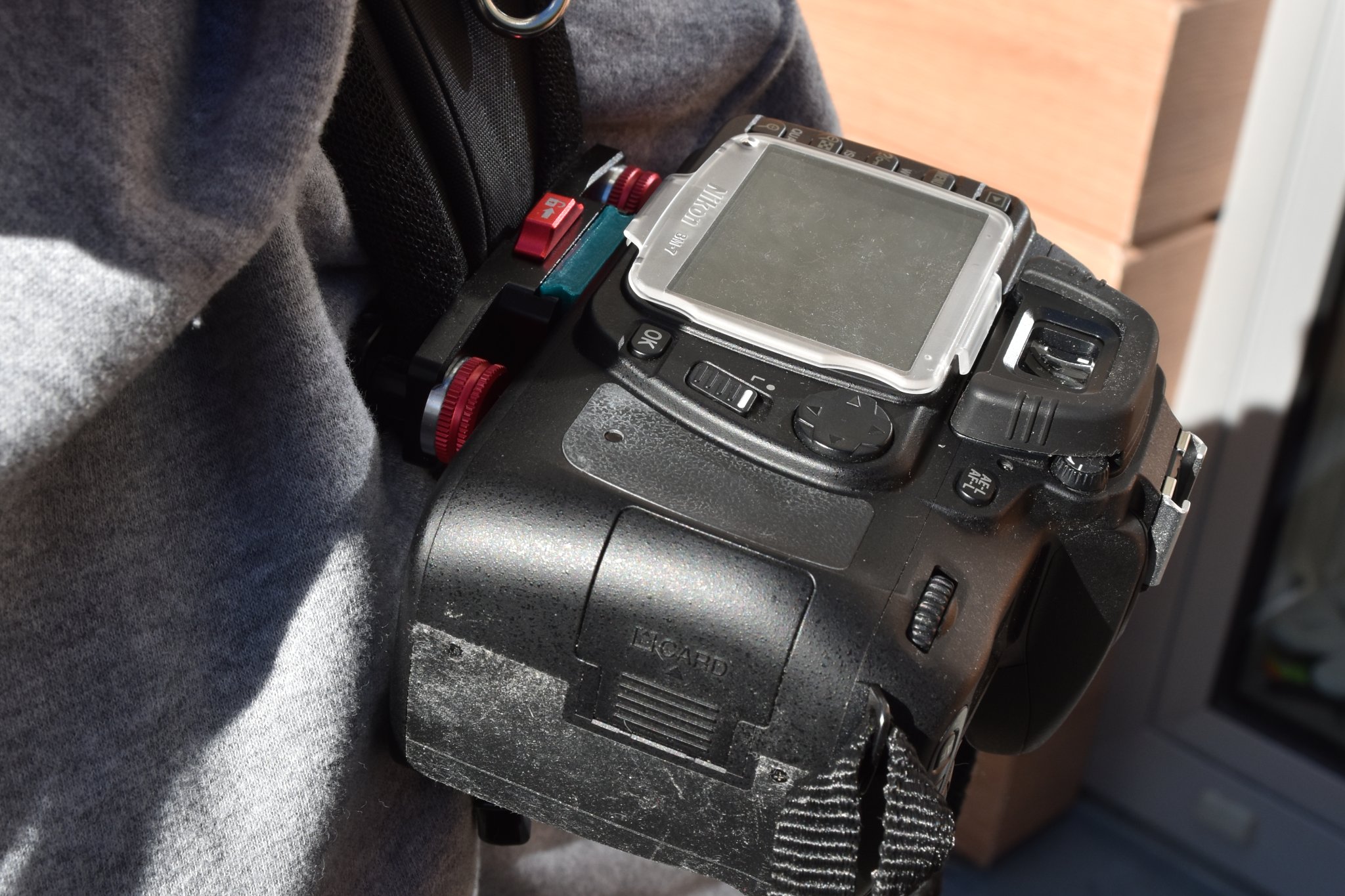 Bảng V-lock cho kẹp ba lô với chức năng thả nhanh