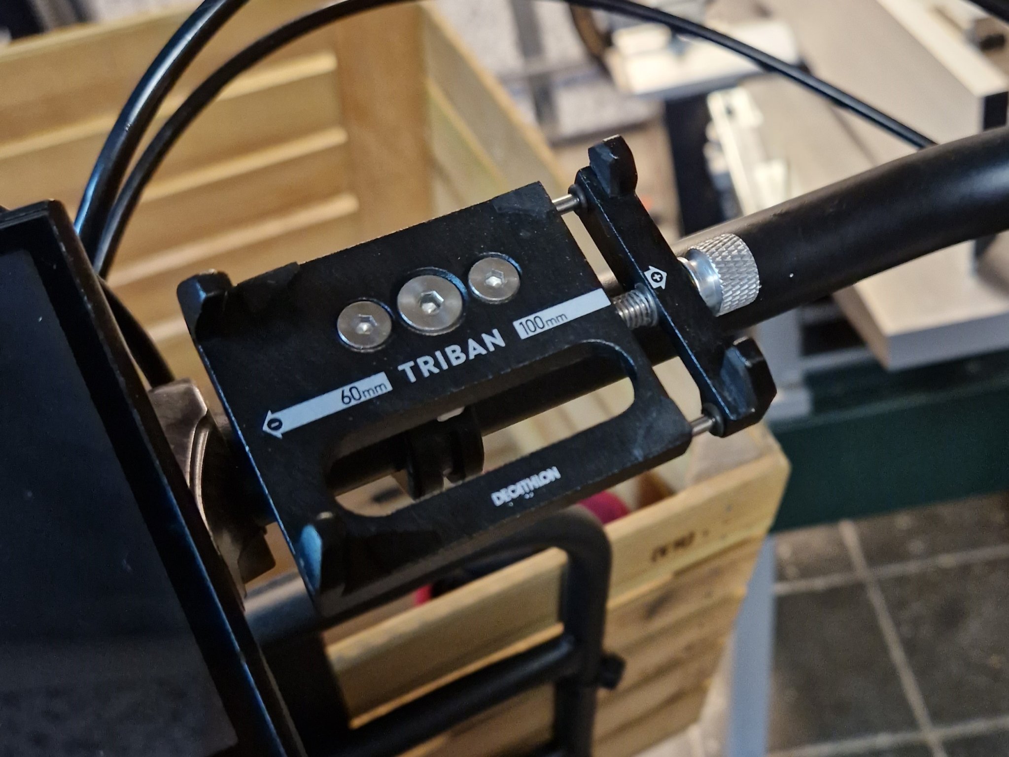 Bộ chuyển đổi Wahoo Bolt cho giá đỡ điện thoại thông minh