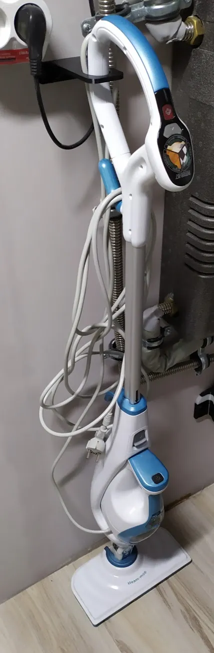 Giá treo tường cho cây lau nhà hơi nước Black&Decker