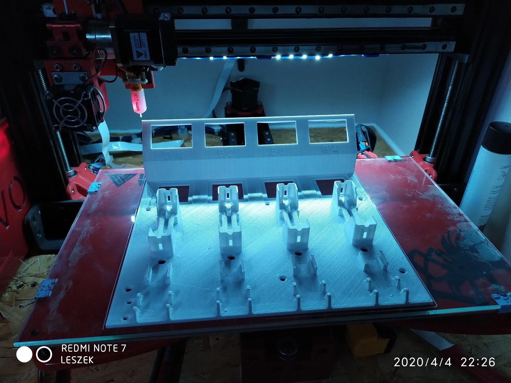 Bảng sạc pin Li-ion 18650 cho 4 vị trí