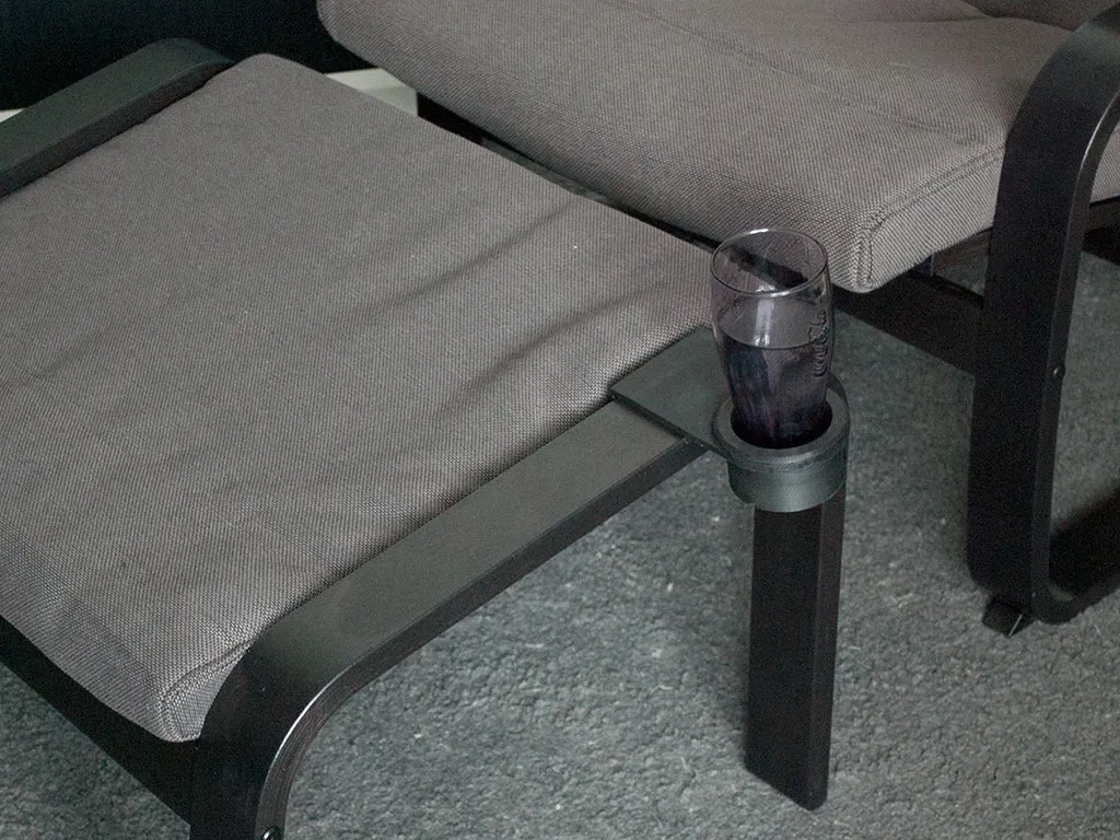 Giá đỡ cốc cho ghế IKEA POÄNG và các loại ghế tương tự