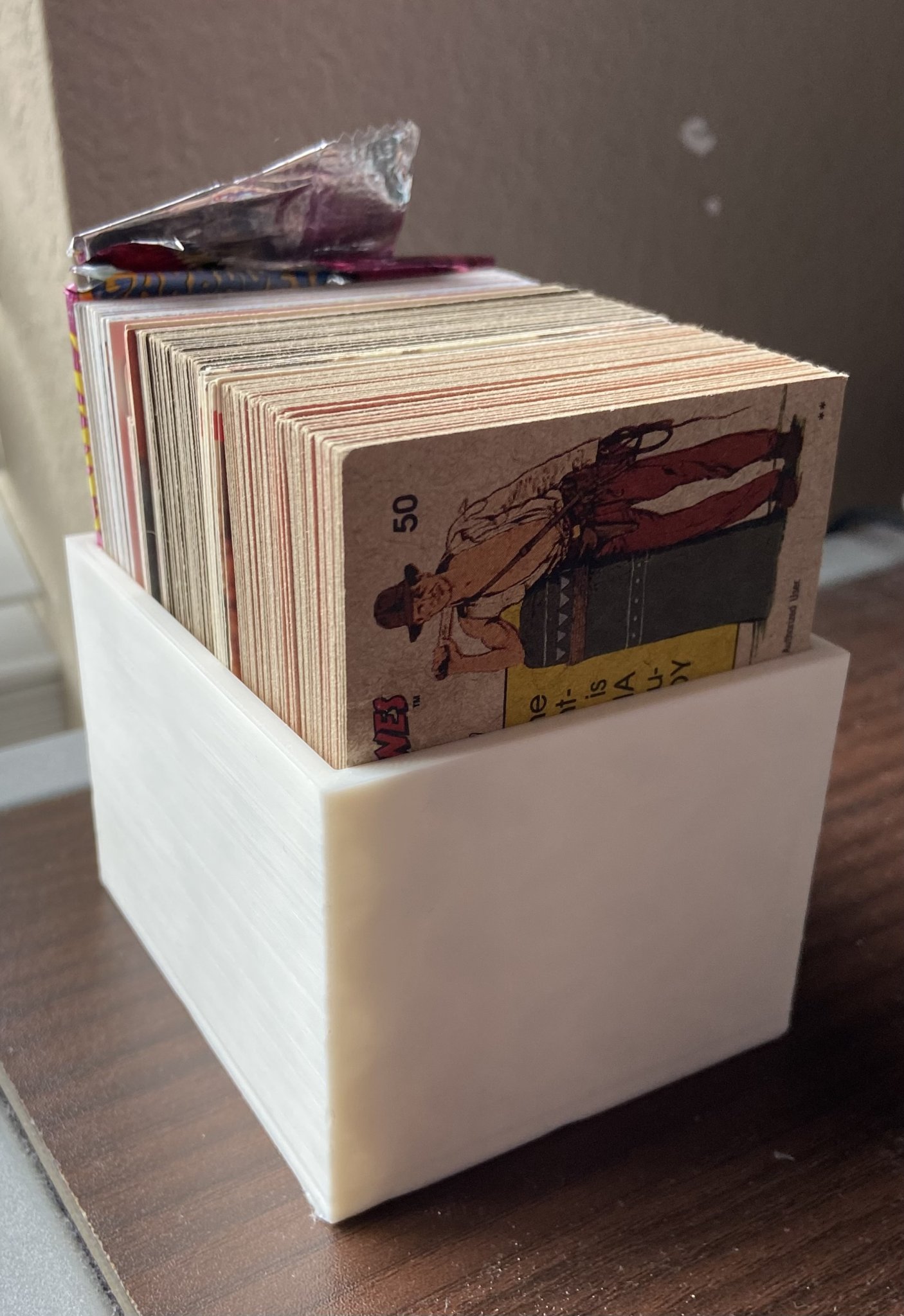 Hộp đựng thẻ cho bộ sưu tập thẻ bài