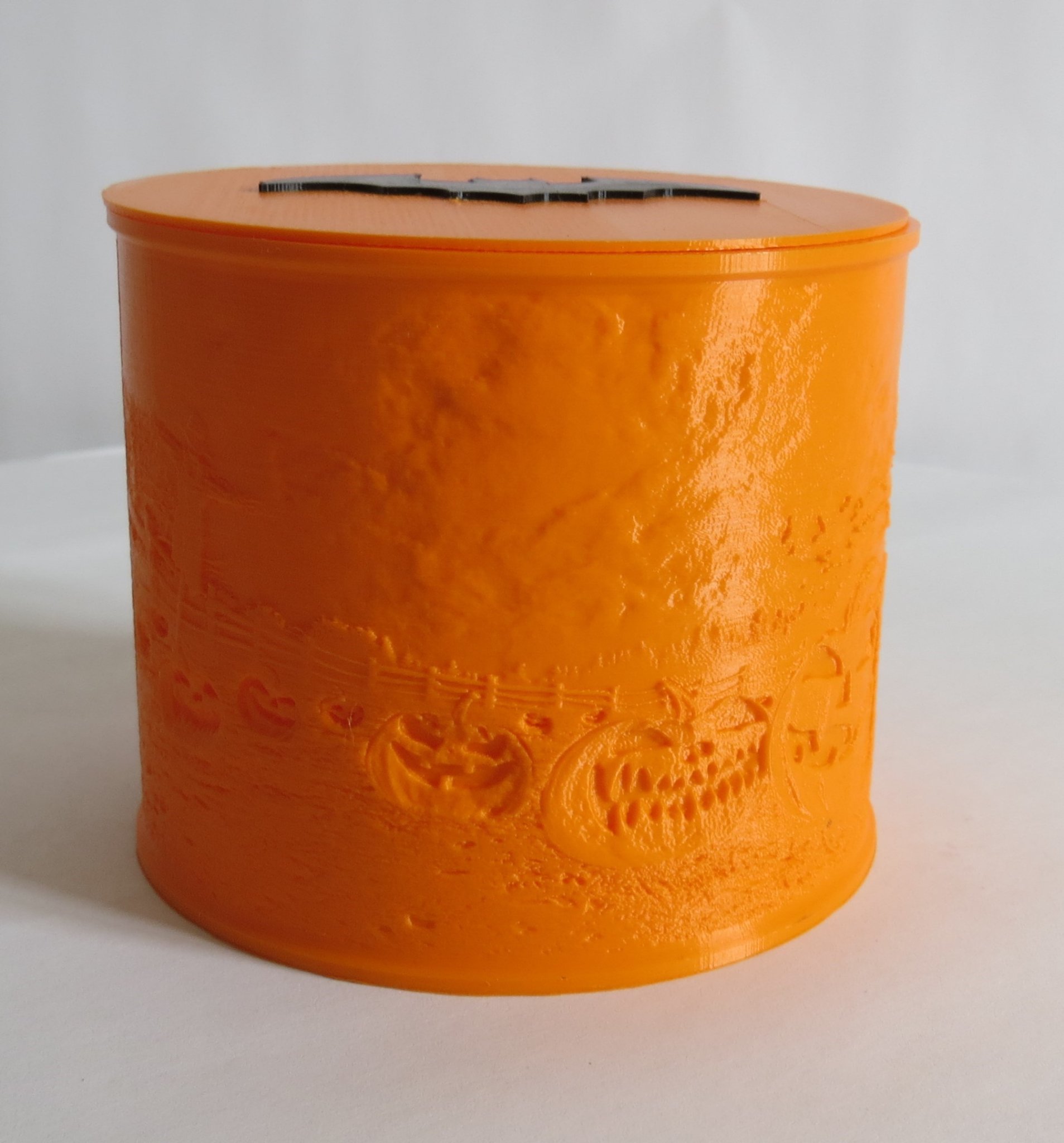 Đèn lithophane hình cảnh Halloween với nắp hình dơi