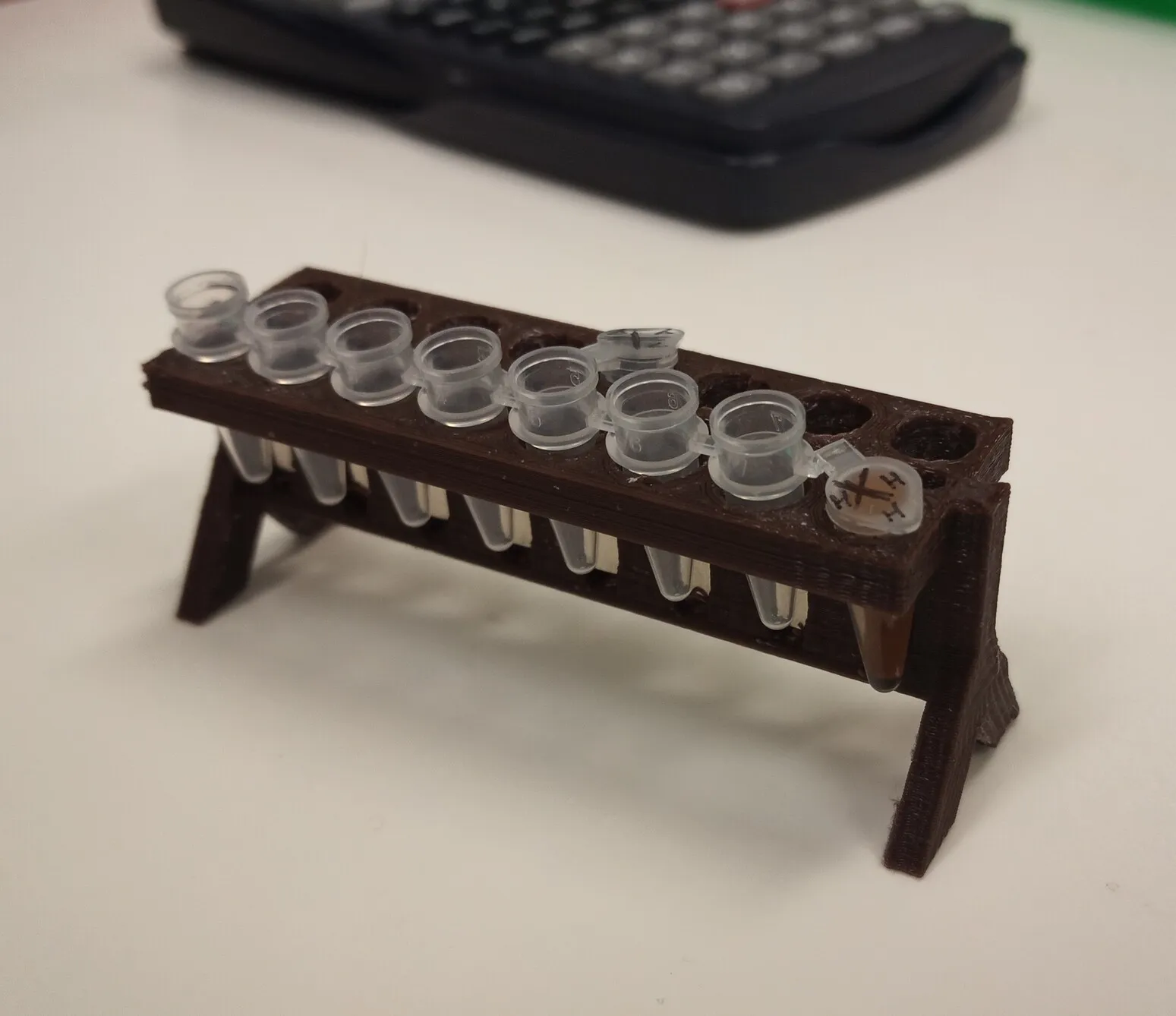 Giá đỡ từ tính mở cho ống ly tâm 1.5mL/200μl