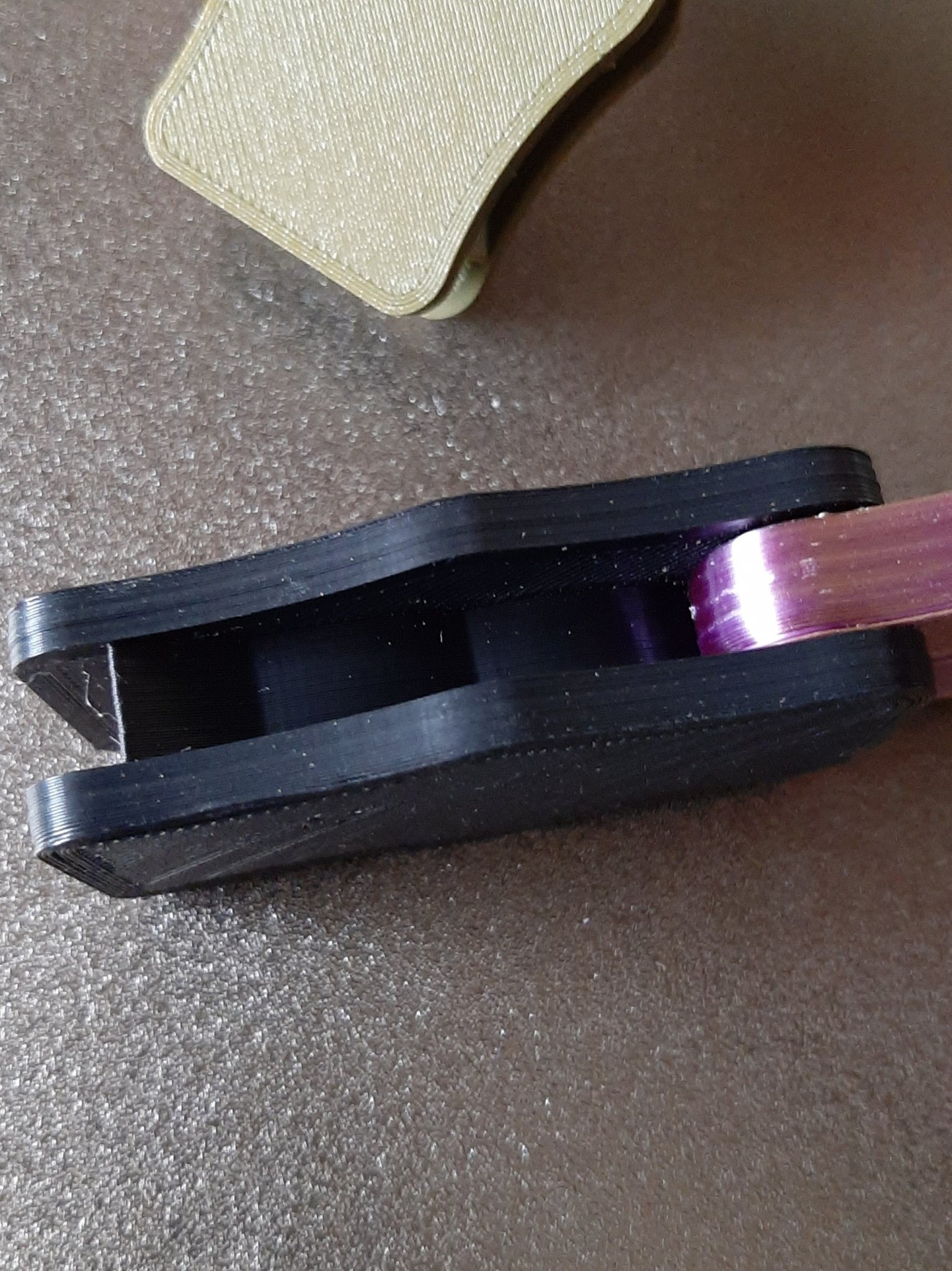 Beetle" - súng cao su gập lại với thiết kế thông minh