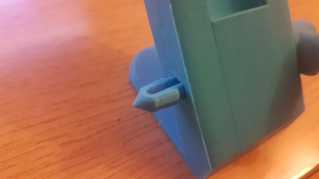 Giá đỡ tai nghe và tay cầm gắn bàn điều khiển