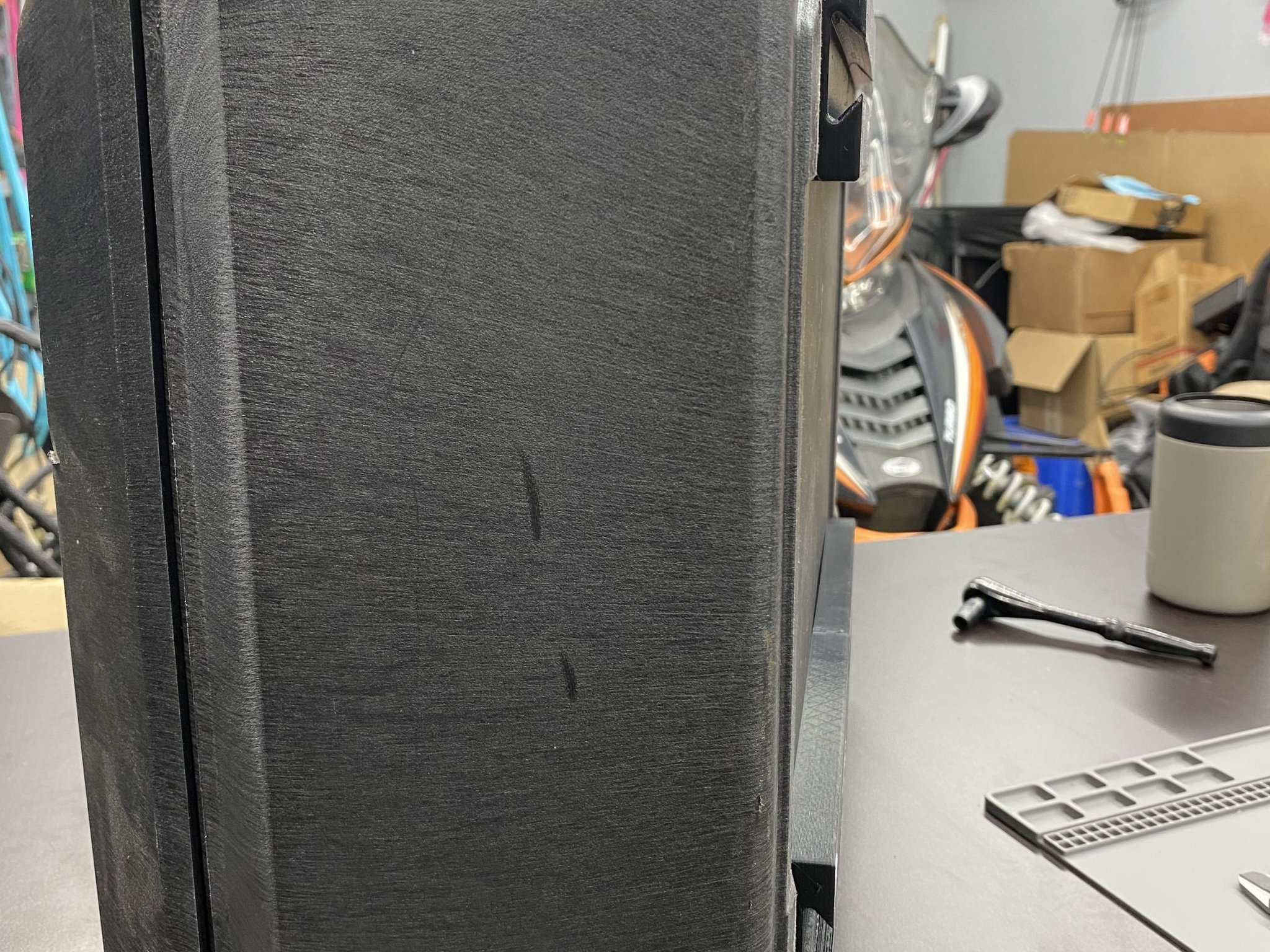 Ray gắn case Pelican V300 cho Arctic Cat XF1100