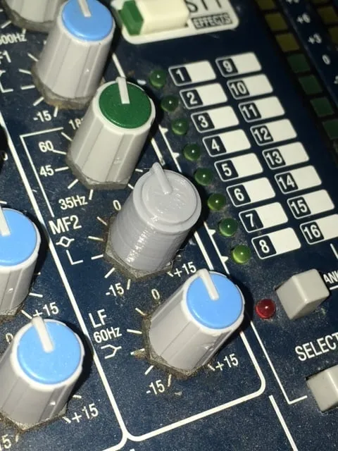 Núm điều chỉnh EQ cho Allen & Heath MixWizard