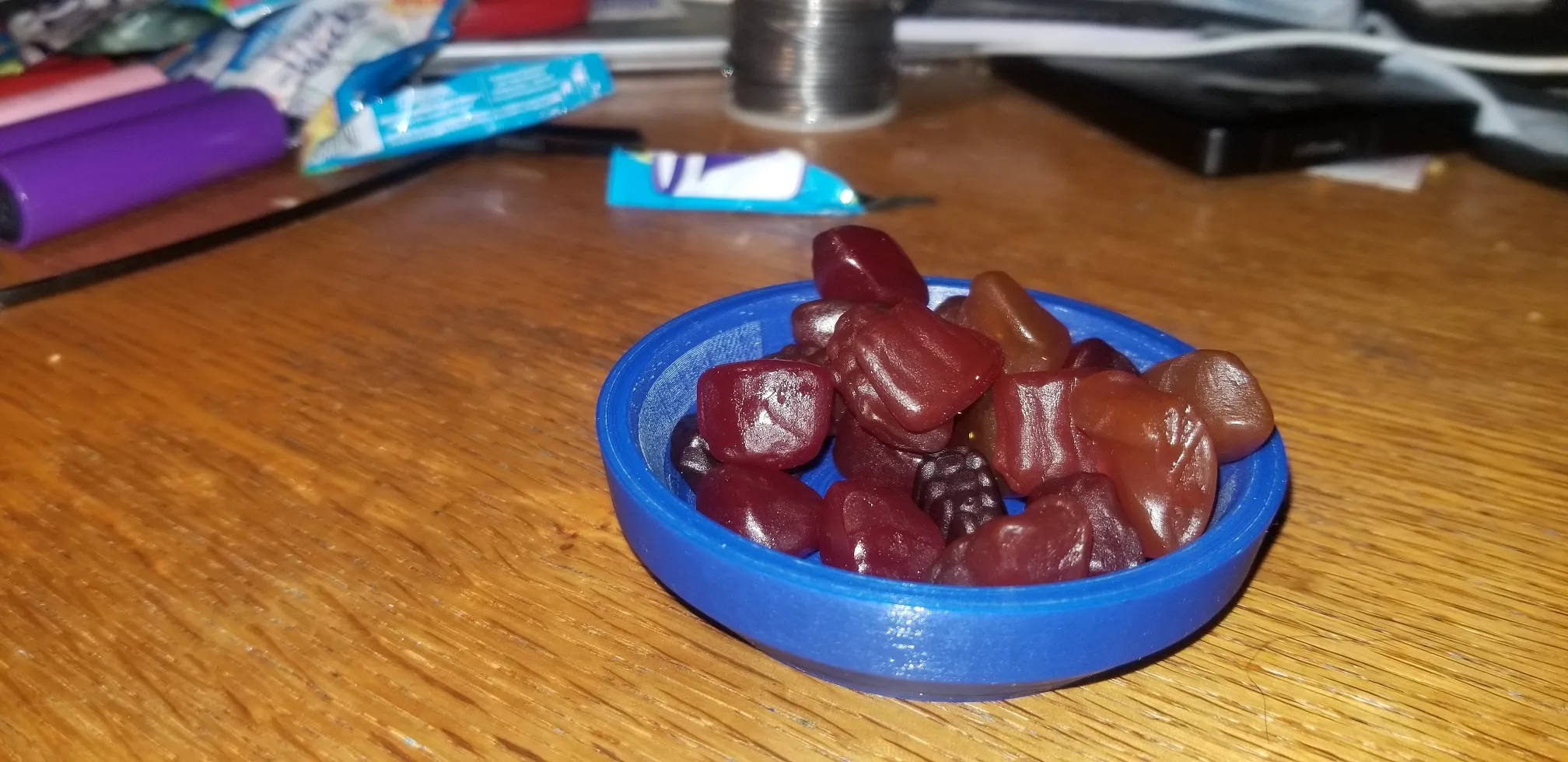 Bát ăn vặt nhỏ cho trẻ em hình gummy