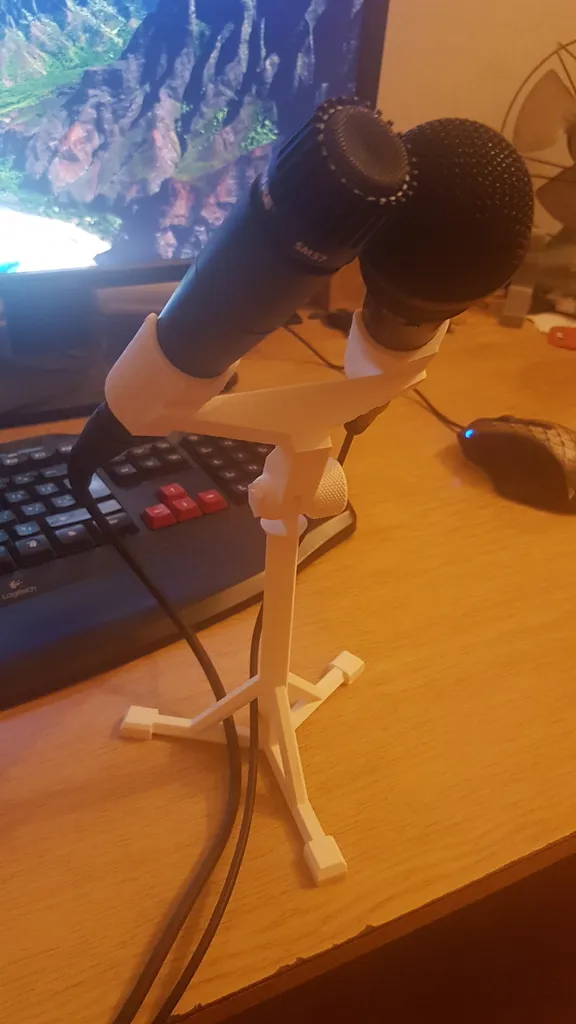 Giá đỡ micro SM57 in 3D với góc nghiêng 15°