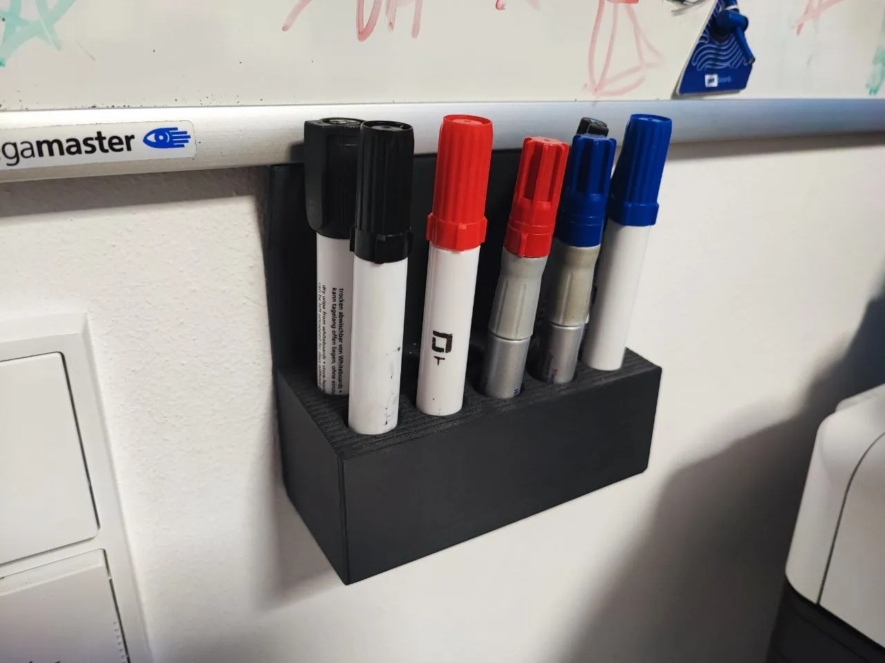 Giá đỡ bút lông bảng trắng cho 10 bút marker