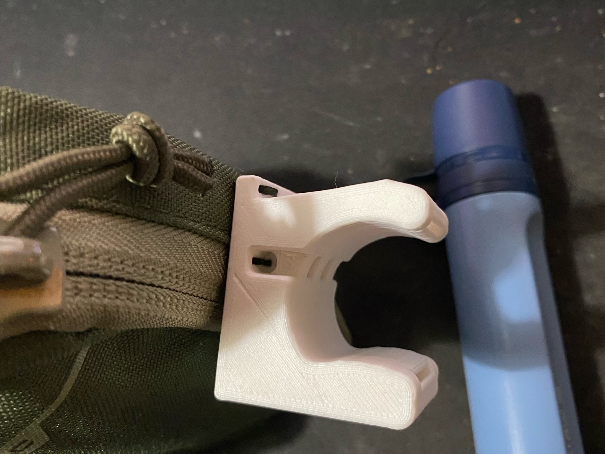 Giá đỡ LifeStraw cho bộ dụng cụ EDC và Bugout