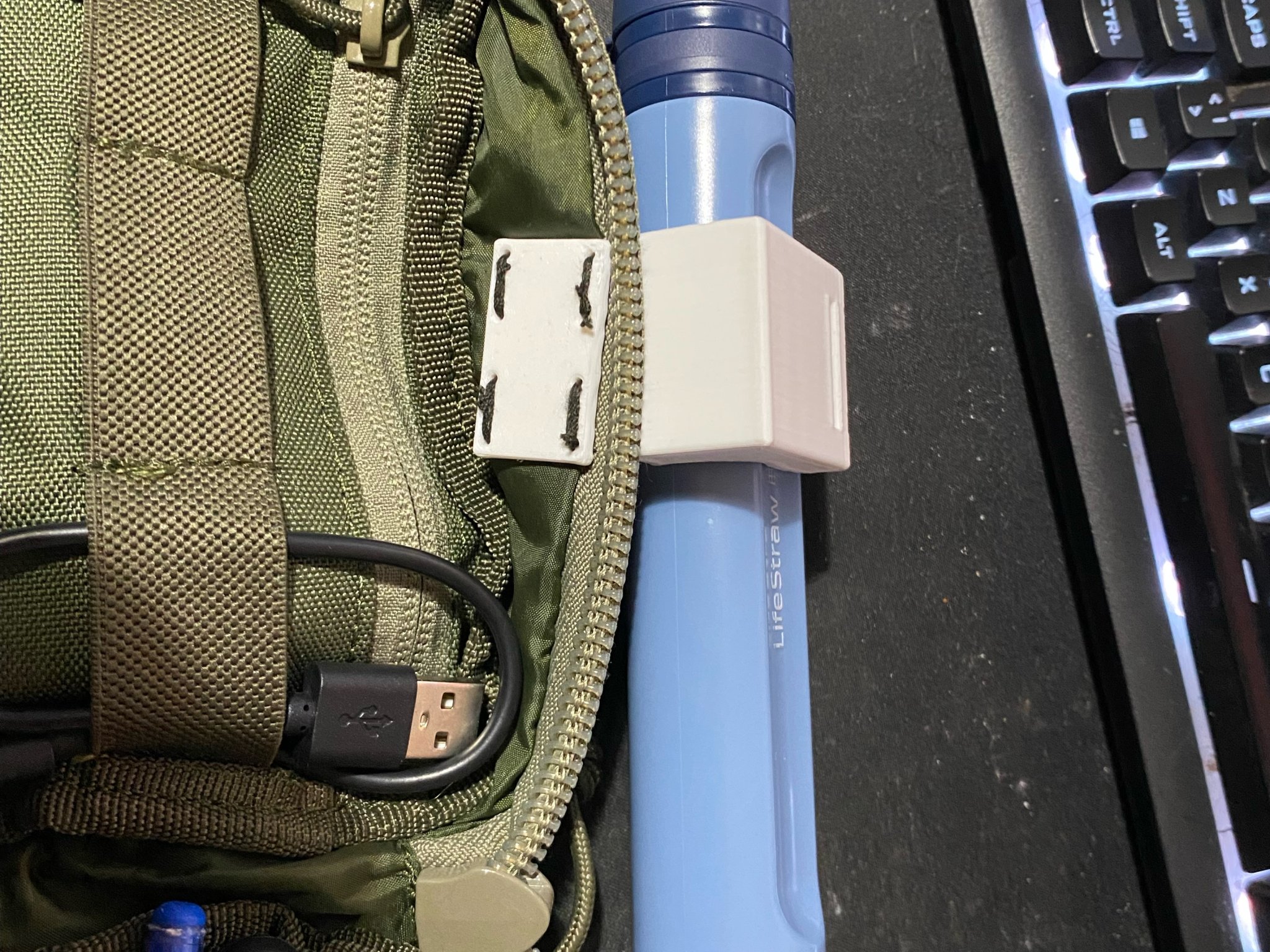 Giá đỡ LifeStraw cho bộ dụng cụ EDC và Bugout