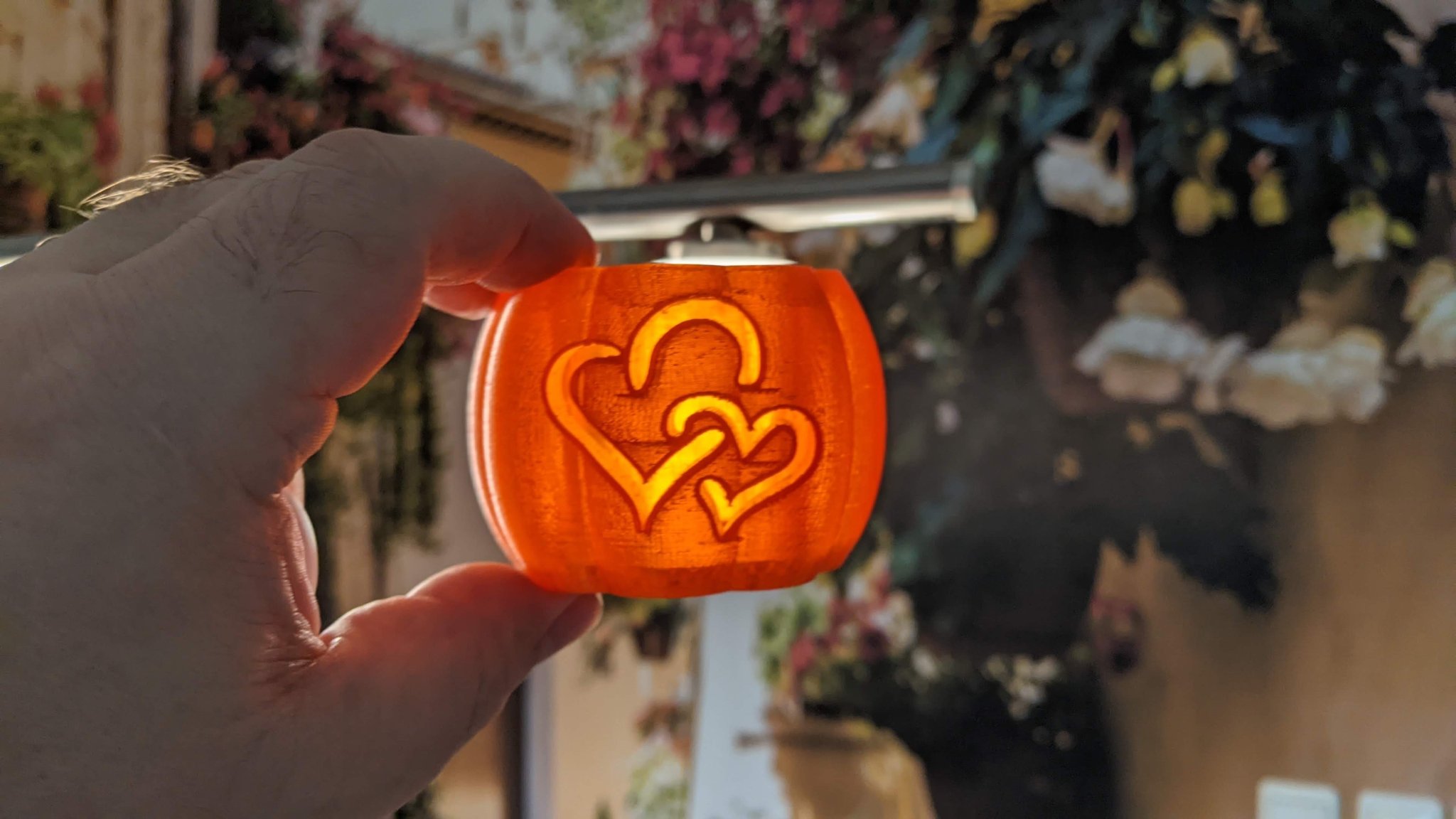 Đèn nến bí ngô Halloween hình trái tim