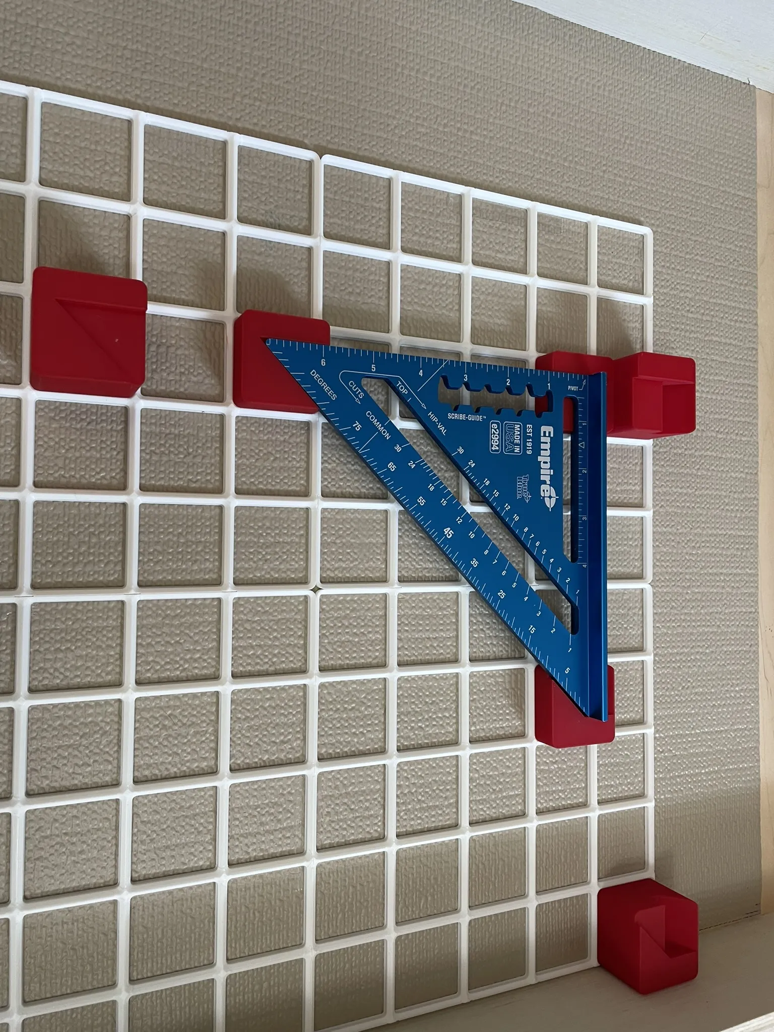 Giá đỡ vuông góc Rafter/Speed Square Gridfinity