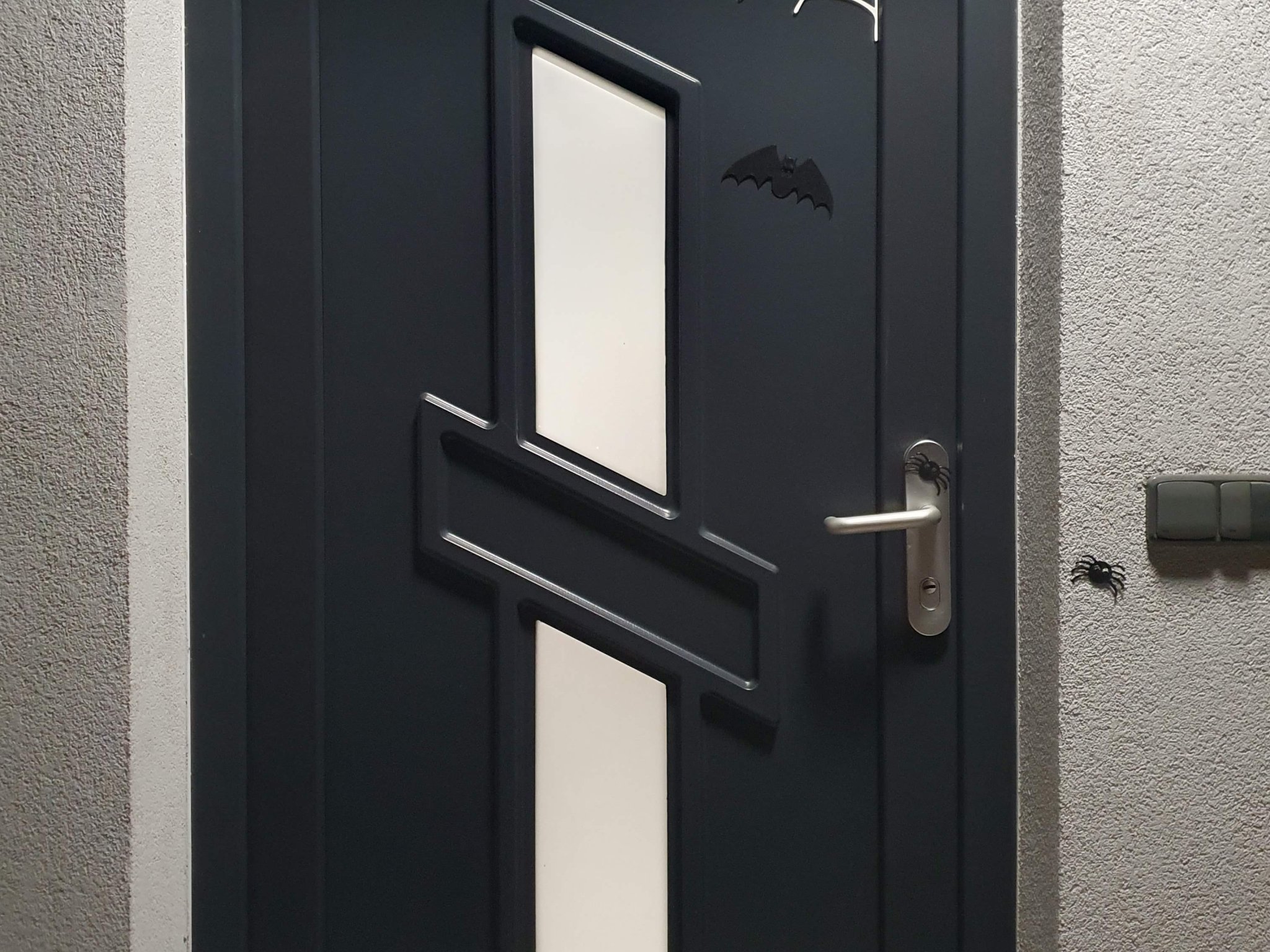 Trang trí tường Halloween dễ thương