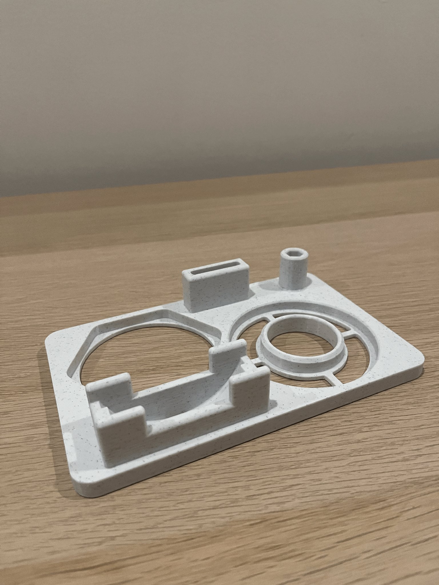 Giá đỡ Aeropress tiện lợi cho căn bếp