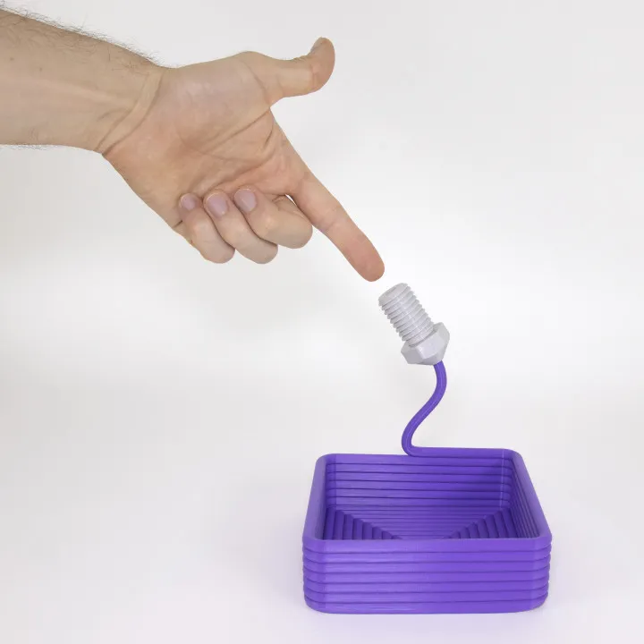 Hộp chứa hình vuông Printception in 3D không cần hỗ trợ