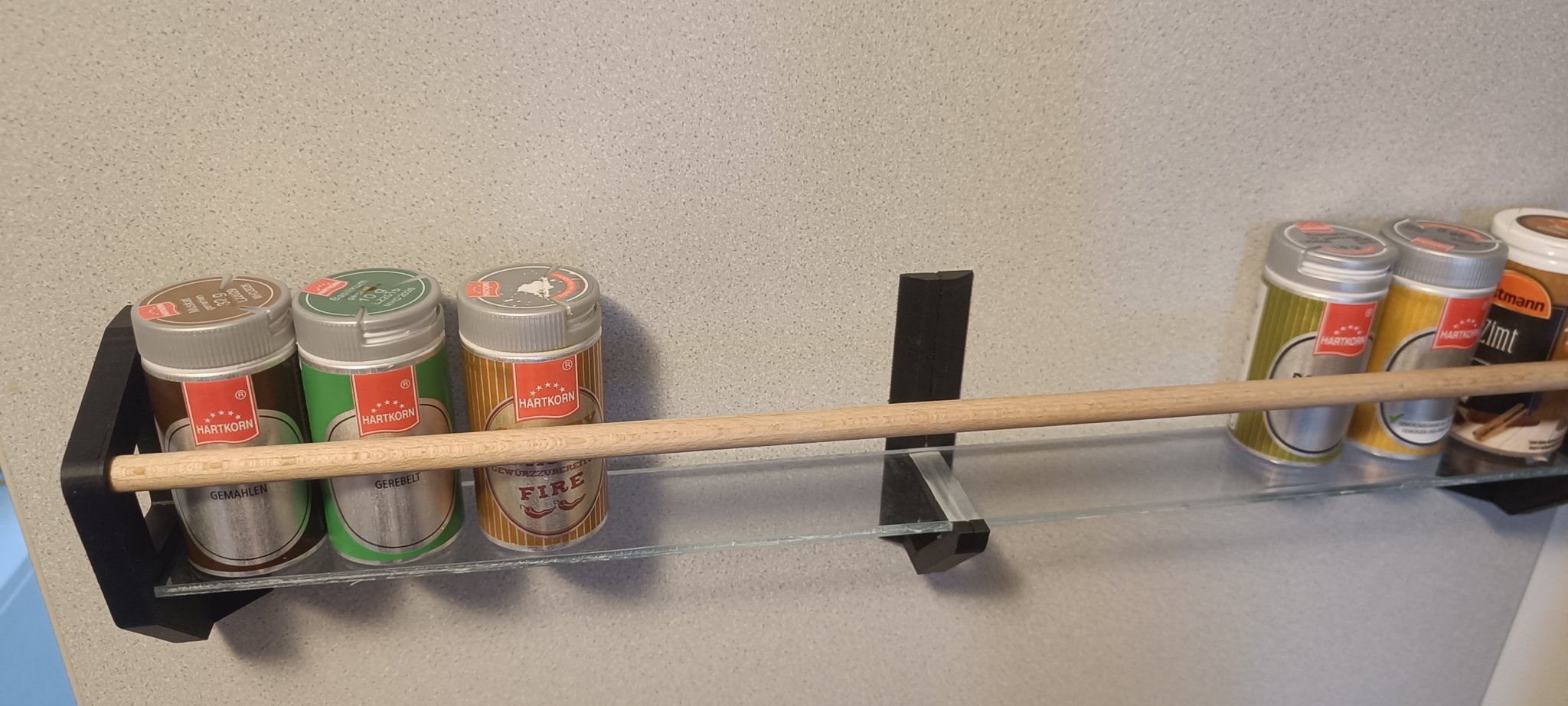 Giá đỡ gia vị bằng plexiglas và gỗ ấn tượng