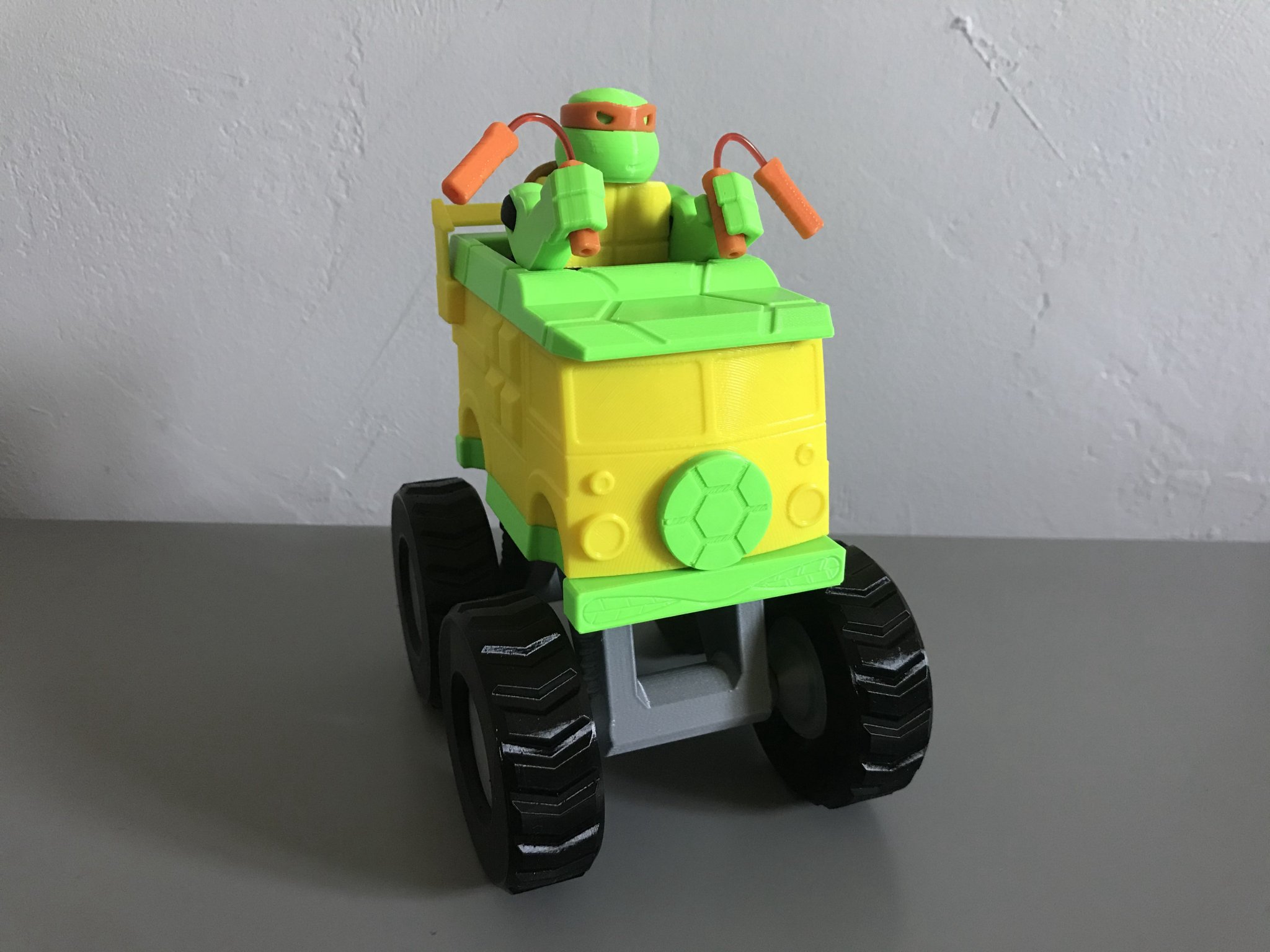 Xe tải quái vật Mini Party Wagon của TMNT