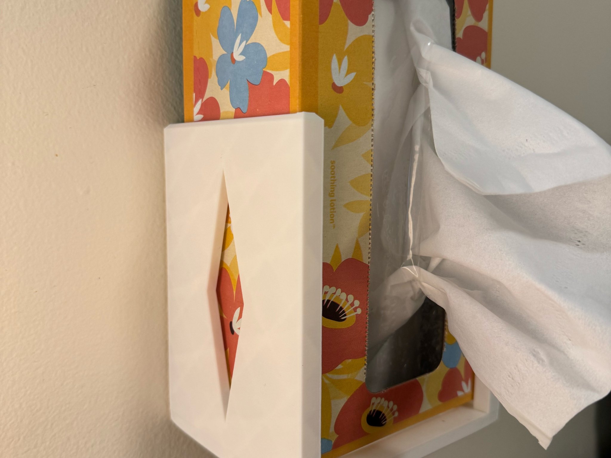 Giá đỡ hộp khăn giấy treo tường cho phòng ký túc xá