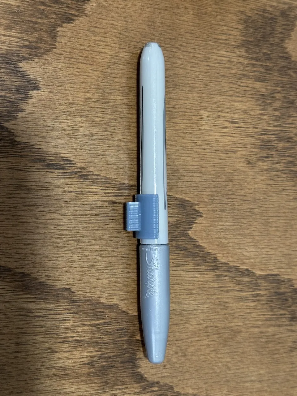 Kẹp gắn nhẹ cho bút đánh dấu Sharpie Classic