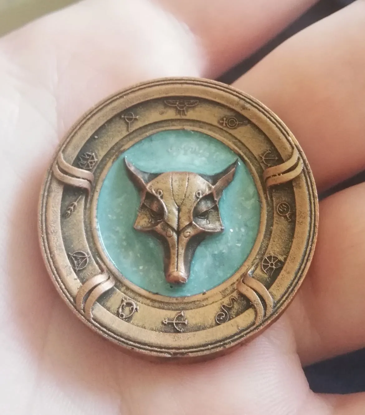 **Xu hướng đồng xu số phận Phex từ The Dark Eye**