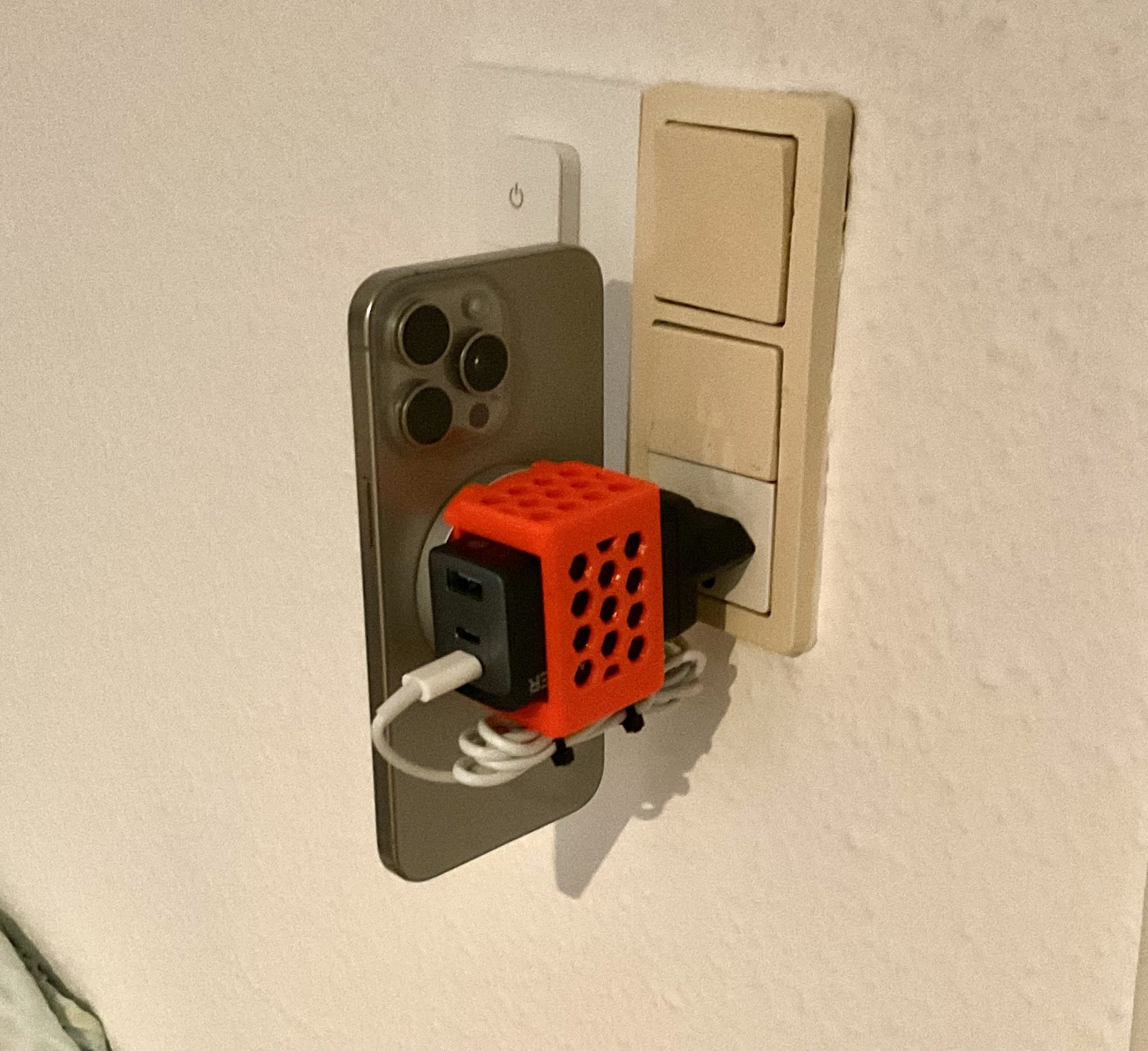 Giá đỡ sạc Magsafe cho Anker GanPrime 65 Watt