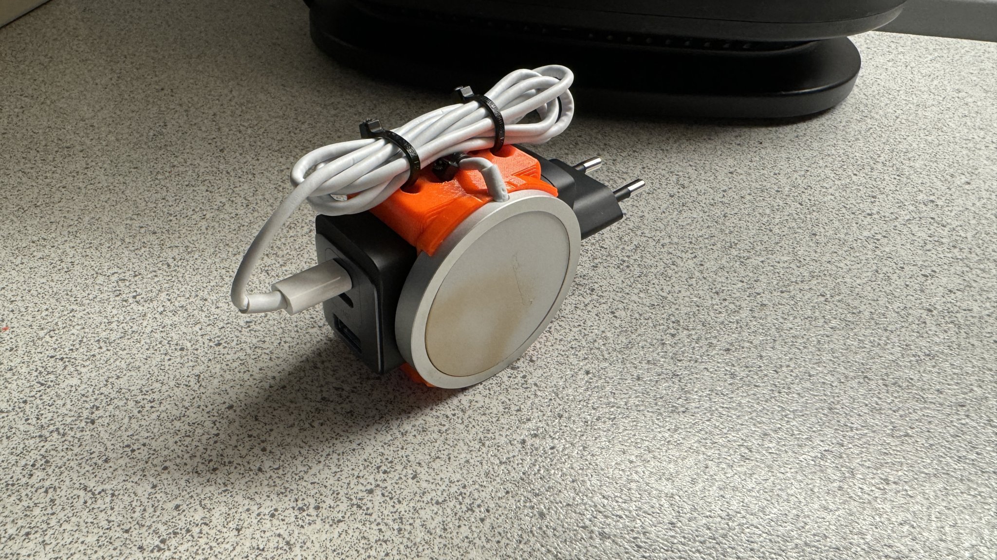 Giá đỡ sạc Magsafe cho Anker GanPrime 65 Watt