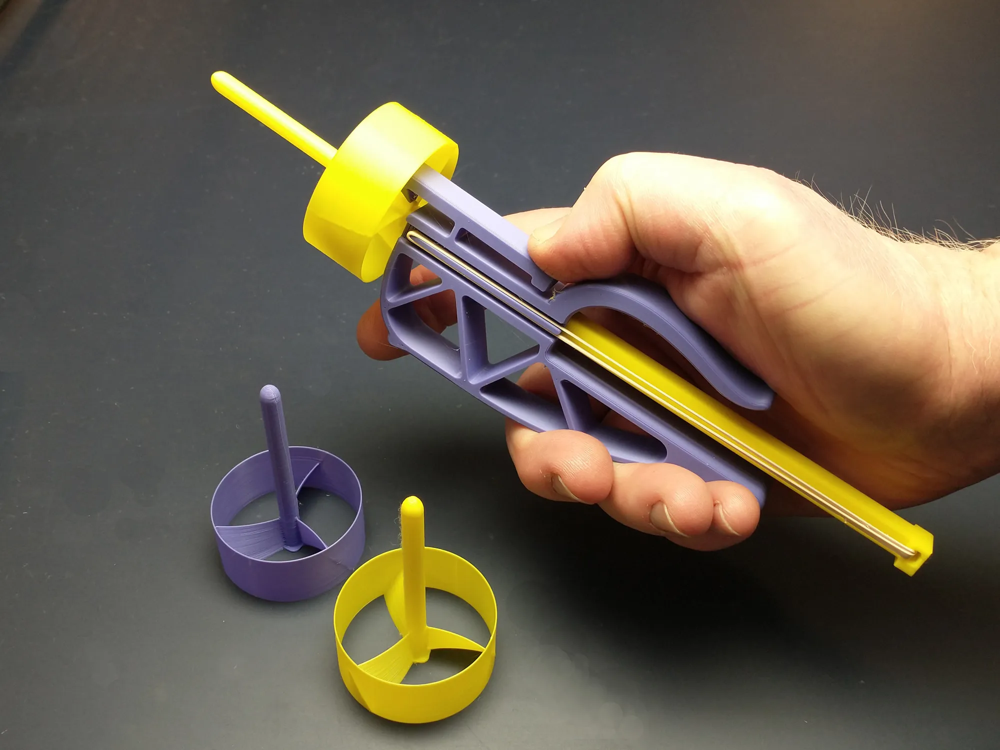 Phi tiêu Turbo Darts và Bộ phóng trong nhà