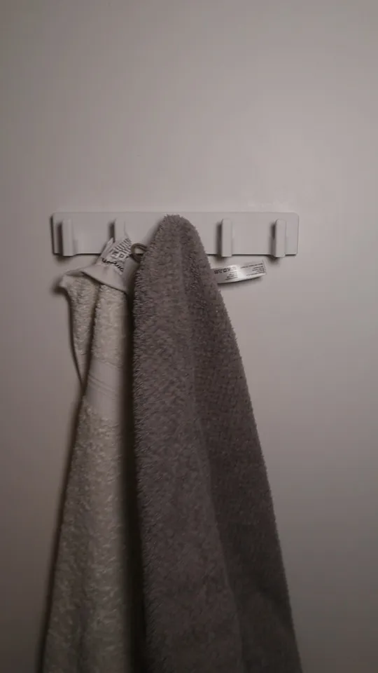 Móc treo khăn tắm tiện lợi cho phòng tắm