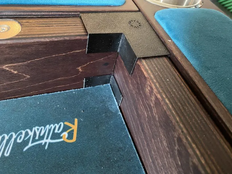 Củng cố góc bàn chơi game Sunnygeeks chống di chuyển tường cellar