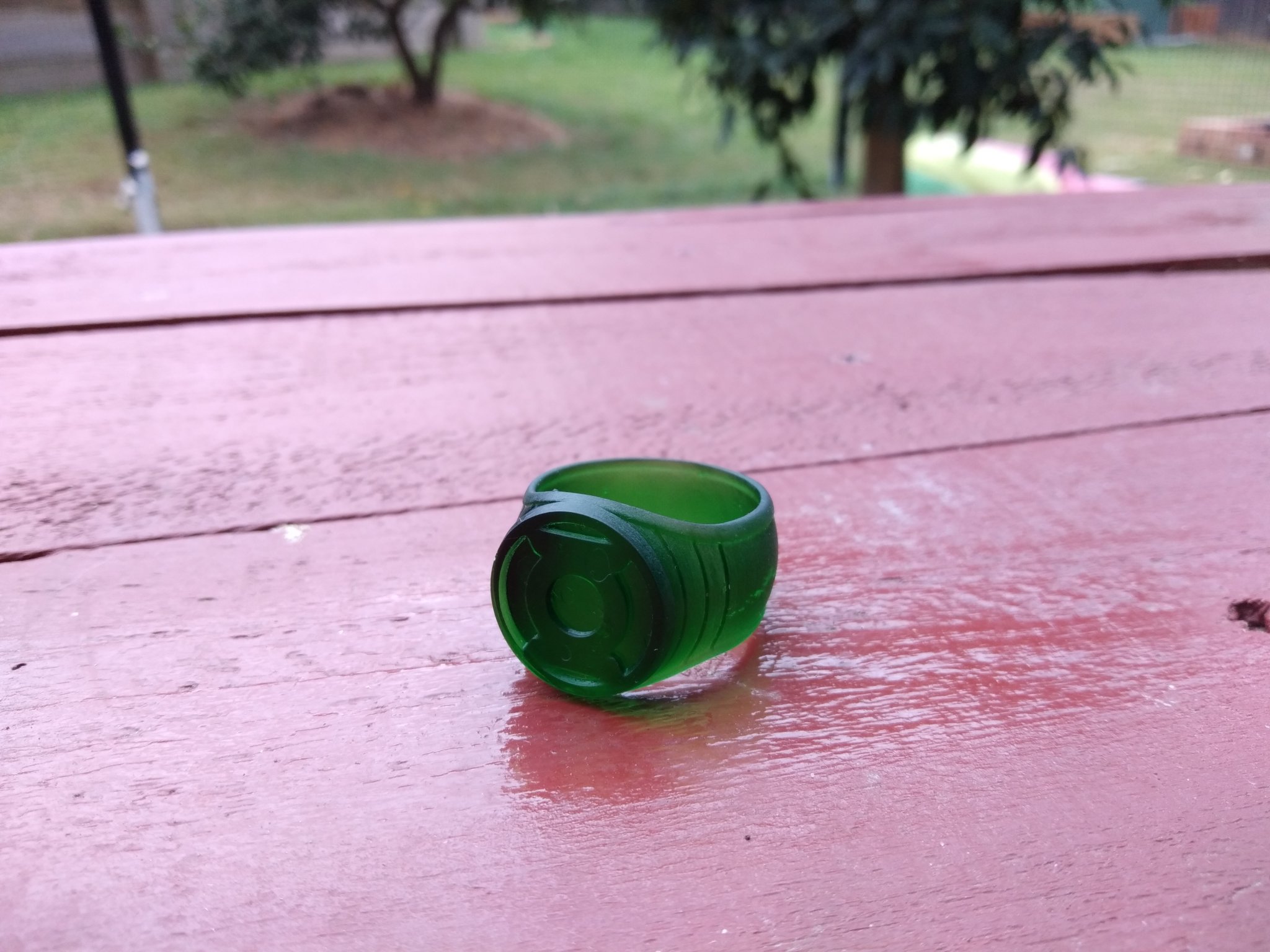 Nhẫn Green Lantern kết hợp với thiết kế WL
