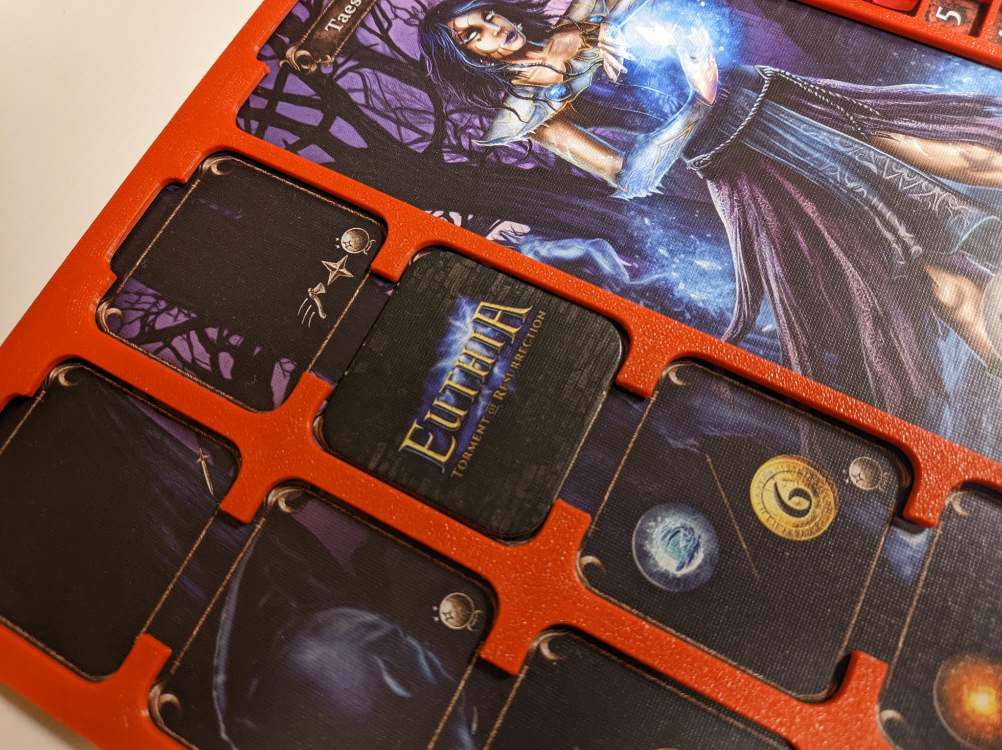 Bảng phủ người chơi Euthia tách rời 2 phần