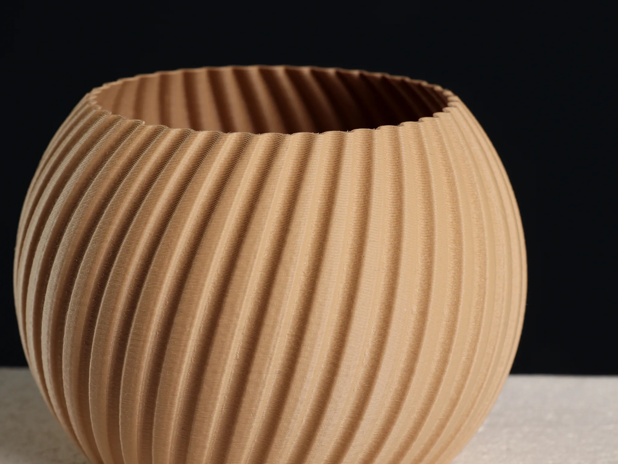 Chậu cây hình cầu sọc - Chế độ bình hoa