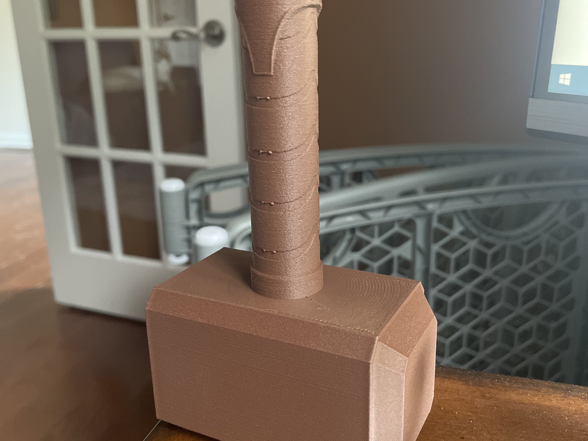 Búa thần Thor mini đáng yêu