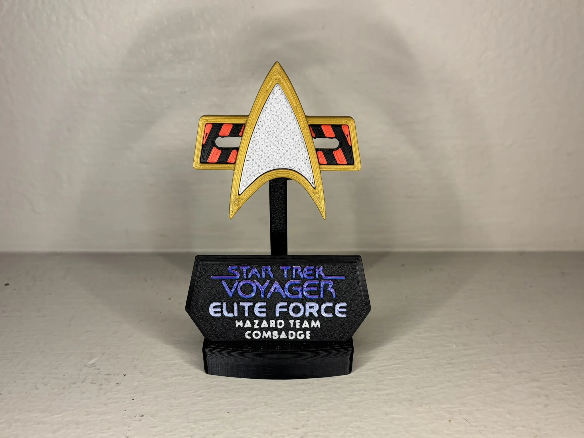 Huy hiệu đội Hazard trong Star Trek: Voyager Elite Force
