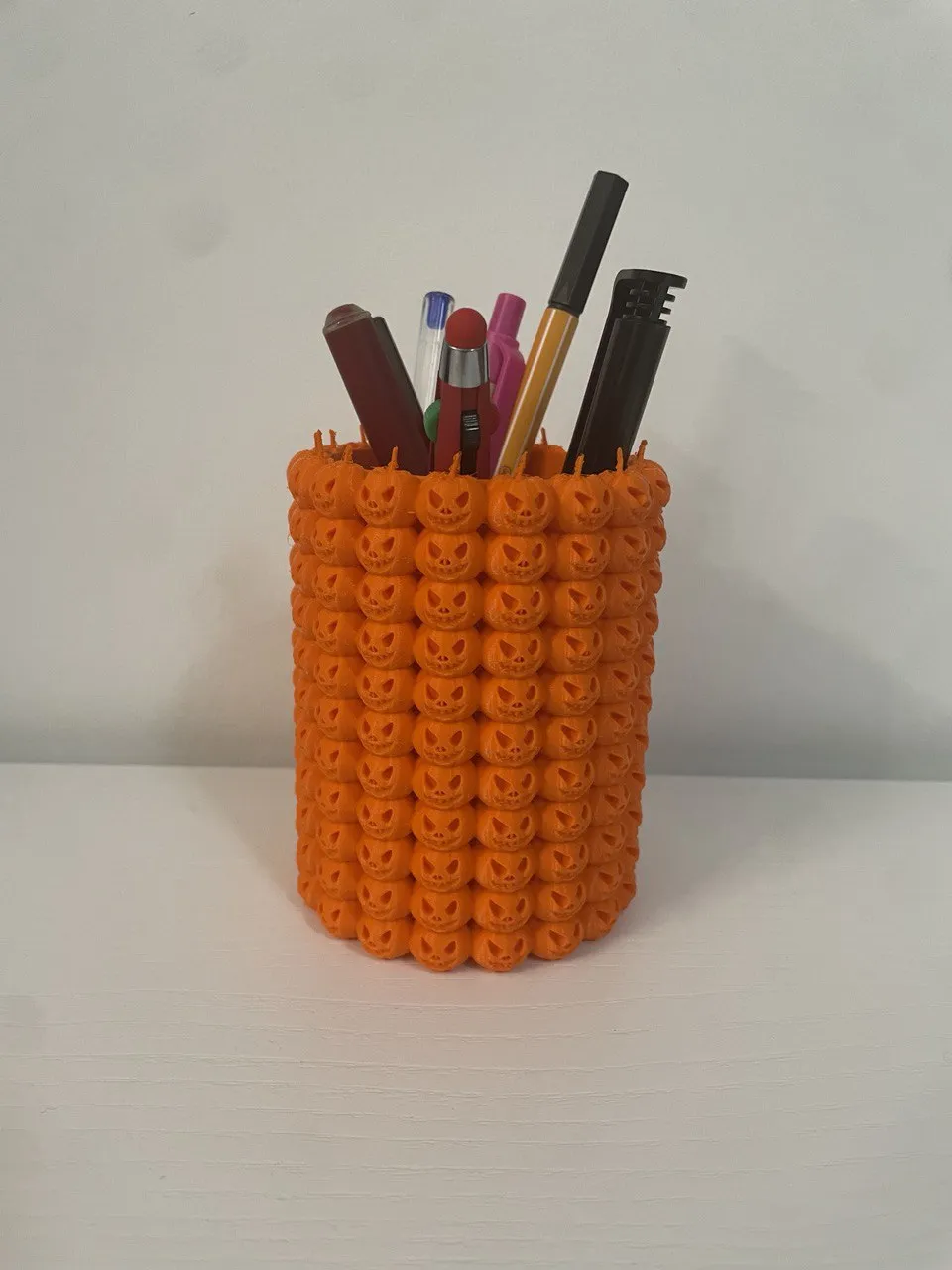 Bình đựng bút Halloween độc đáo