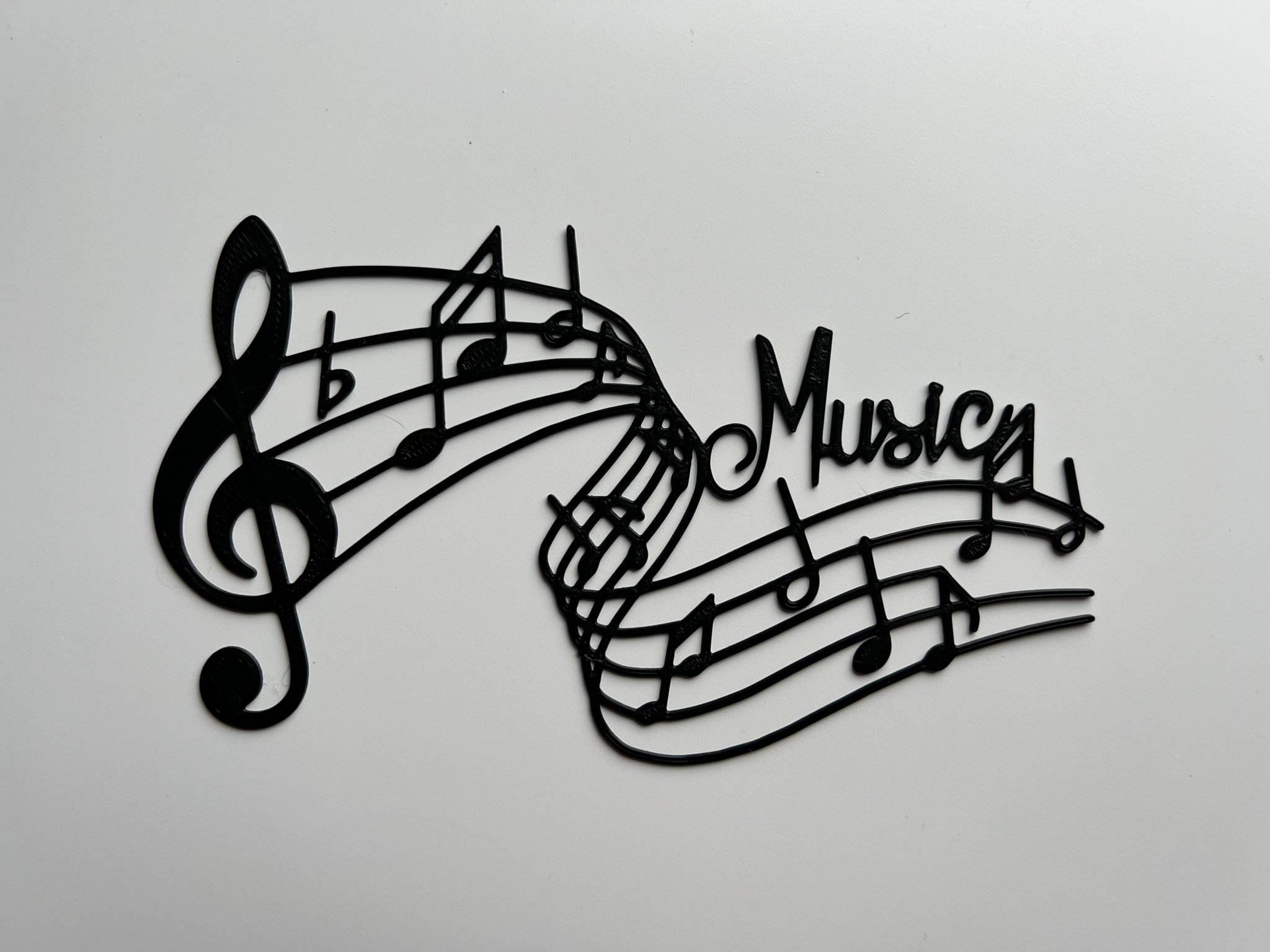 Nghệ thuật treo tường âm nhạc với họa tiết partition