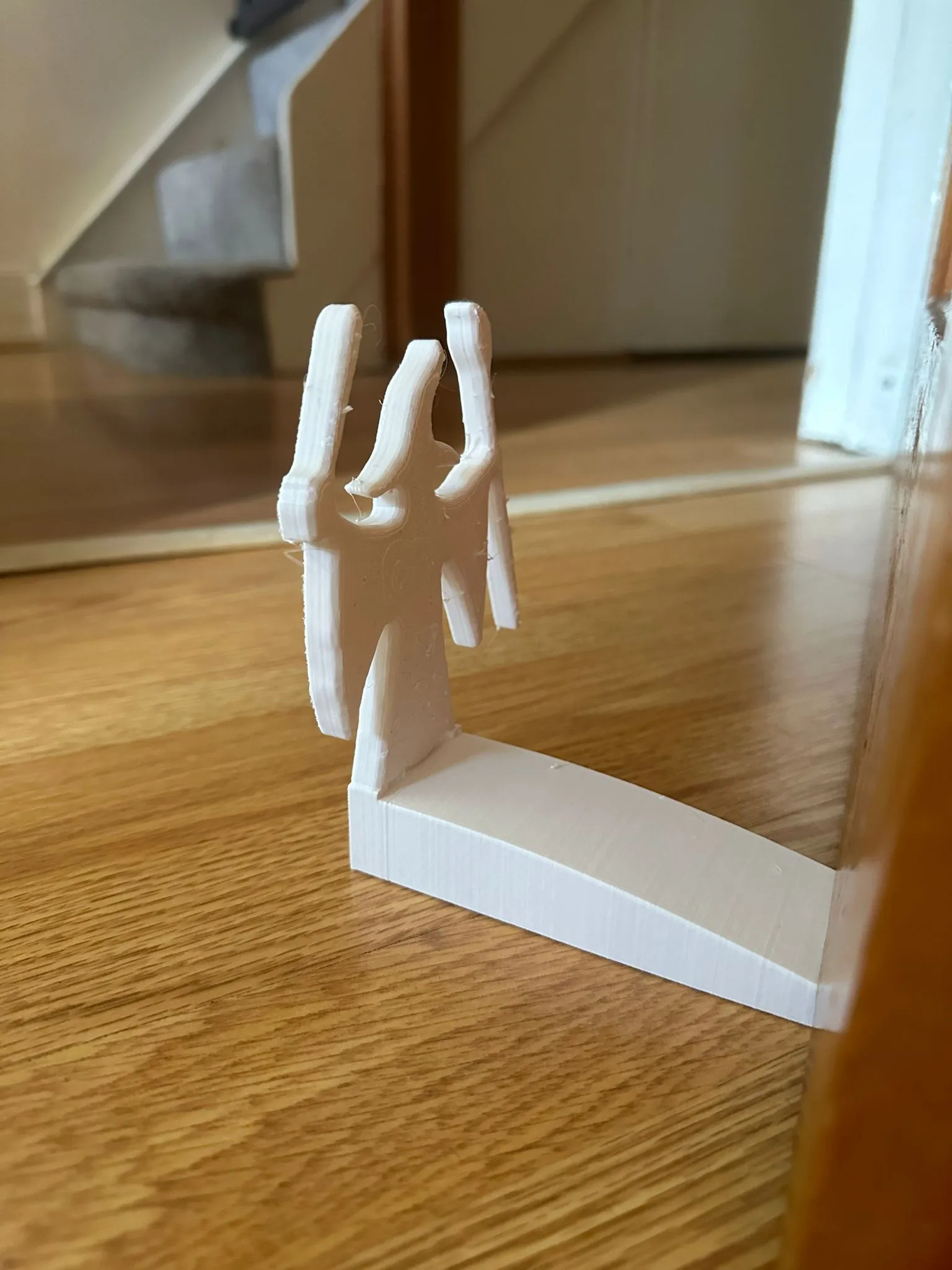 Gandalf ngăn chặn cửa đóng với thiết kế độc đáo